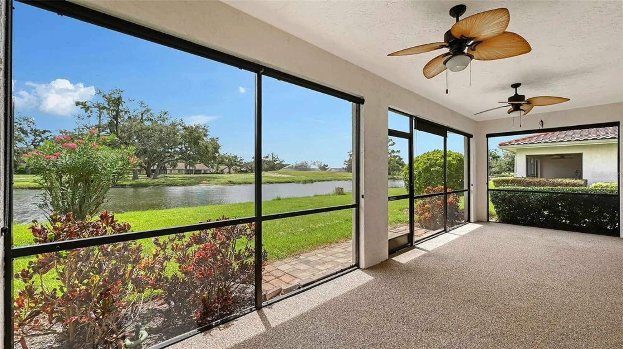 Property Slideshow image 12 of 63 | 7340 golf pointe cir, Sarasota, FL, 34243
