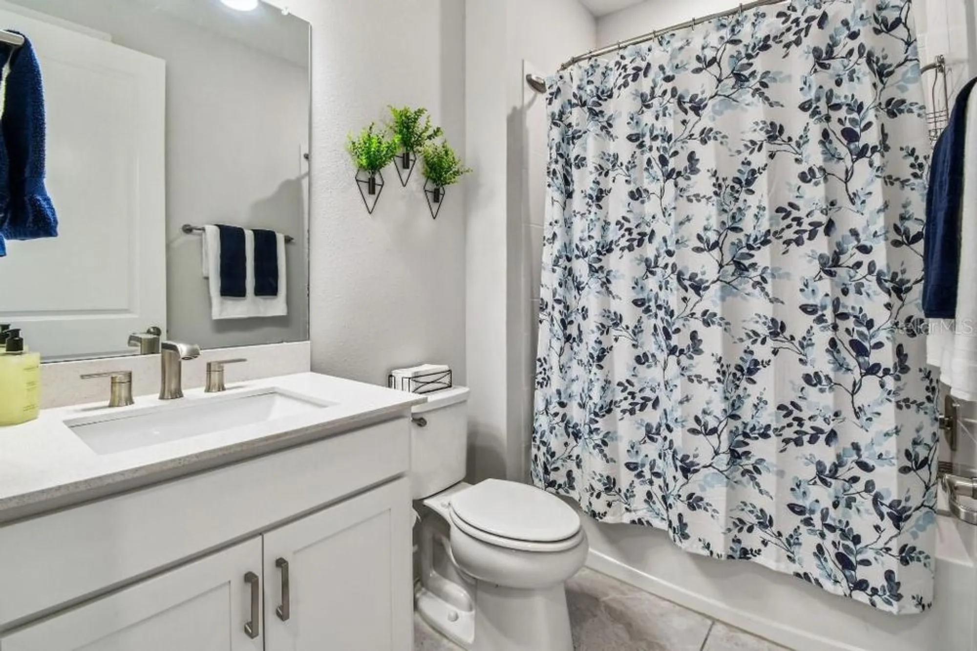 Property Slideshow image 29 of 49 | 20057 sea glass cir, Land O Lakes, FL, 34638