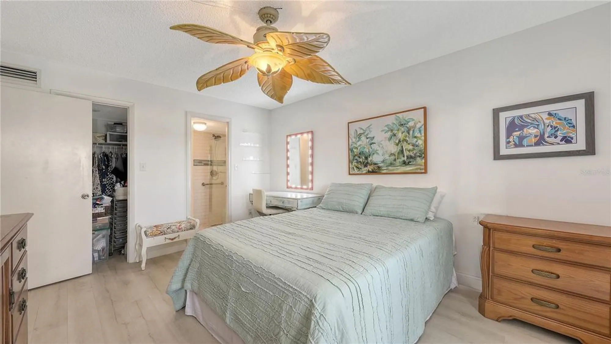 Property Slideshow image 15 of 37 | 3845 lake bayshore dr # f103, Bradenton, FL, 34205