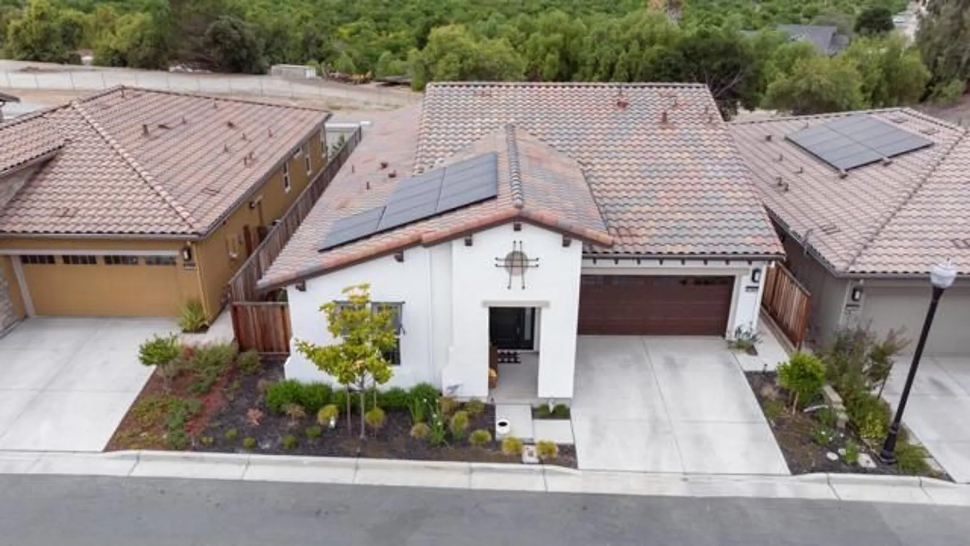 Property Slideshow image 40 of 52 | 2102 white oak dr, Hollister, CA, 95023