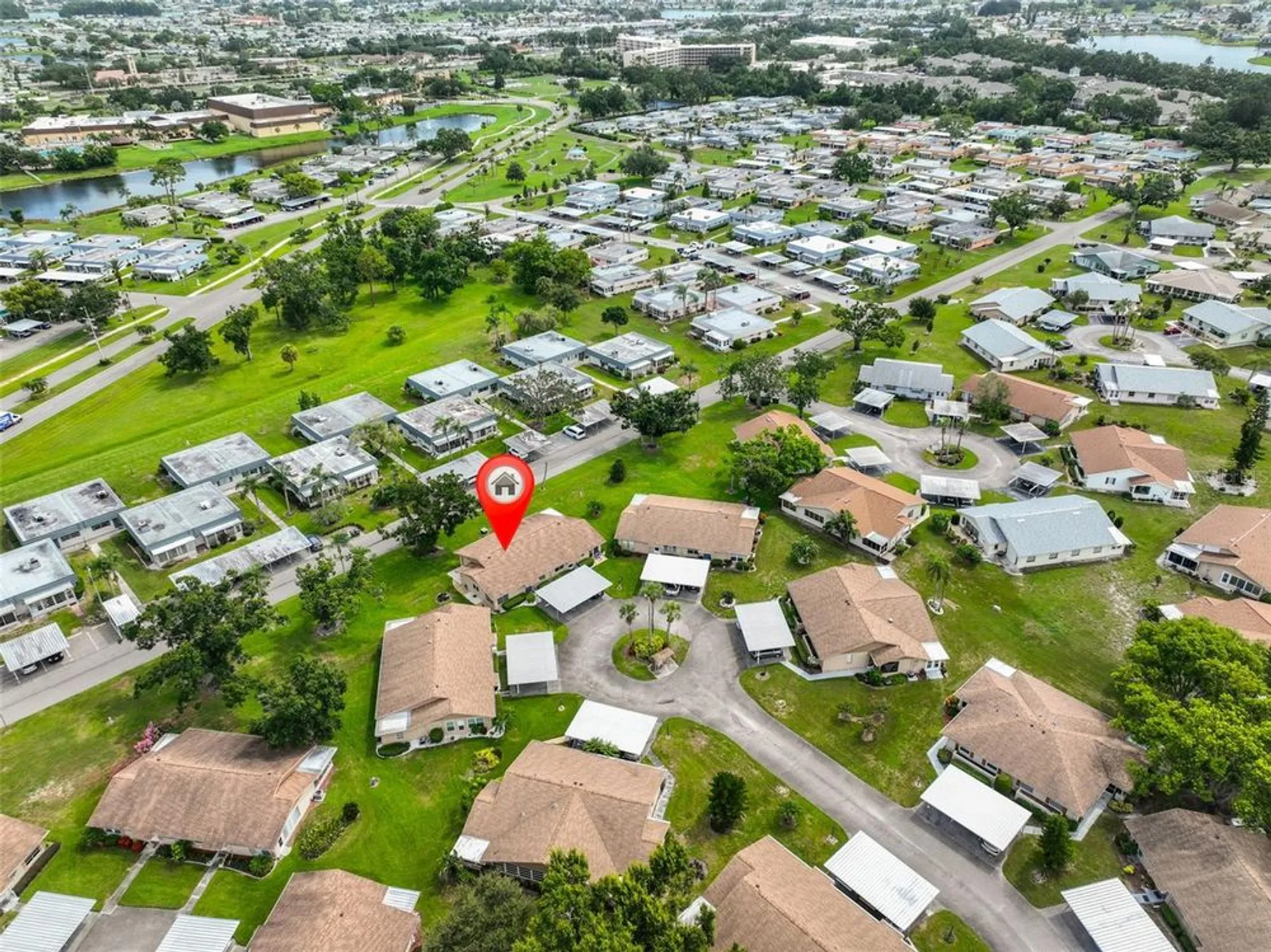 Property Slideshow image 36 of 55 | 401 feltham trl a, Sun City Center, FL, 33573