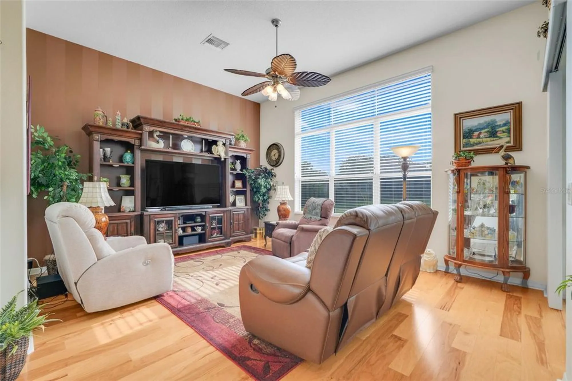 Property Slideshow image 13 of 40 | 27303 stoney brook dr, Leesburg, FL, 34748