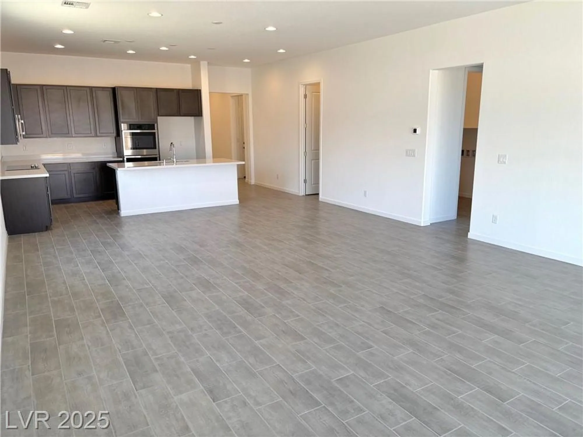 Property Slideshow image 18 of 29 | 5720 e badlands ln, Pahrump, NV, 89061