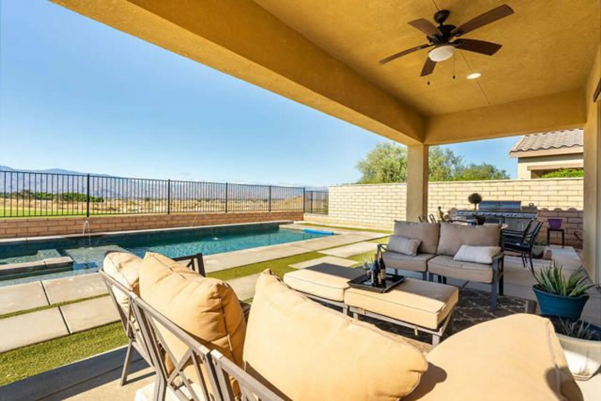 Property Slideshow image 38 of 72 | 85115 stazzano pl, Indio, CA, 92203