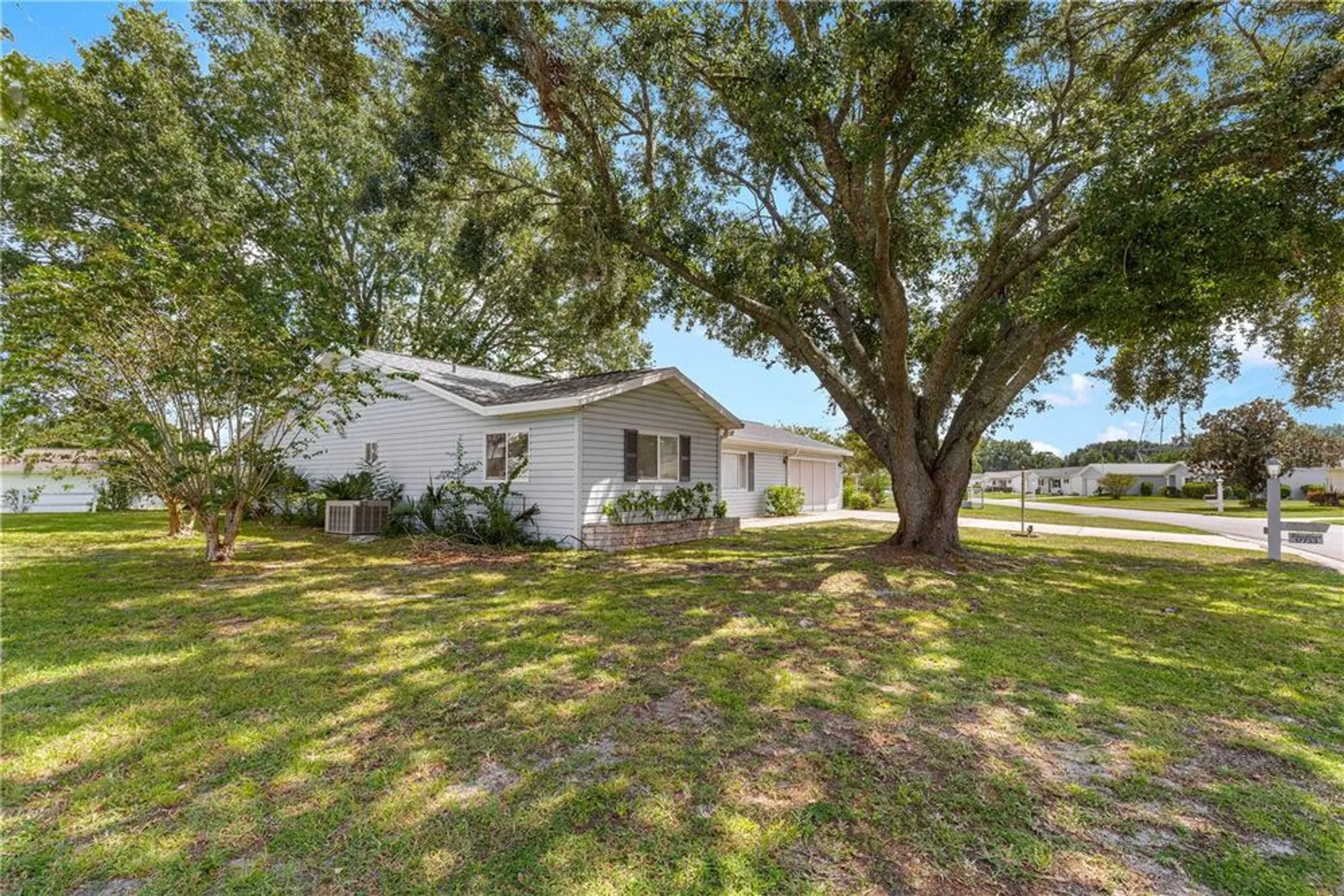 Property Slideshow image 3 of 43 | 17733 se 95th cir, Summerfield, FL, 34491