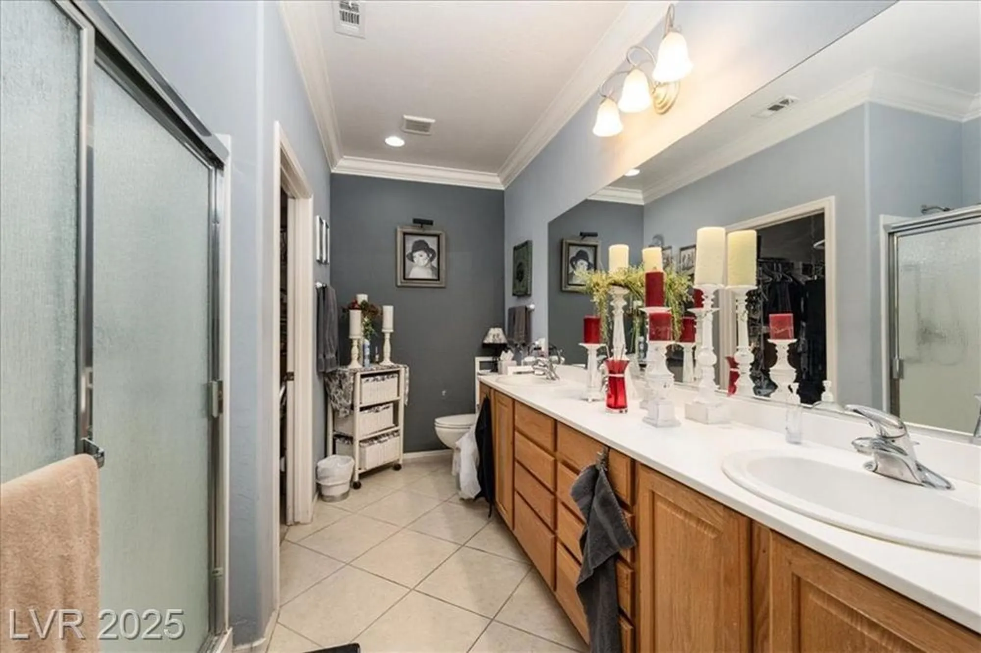 Property Slideshow image 23 of 47 | 2486 divine sky dr, Henderson, NV, 89044