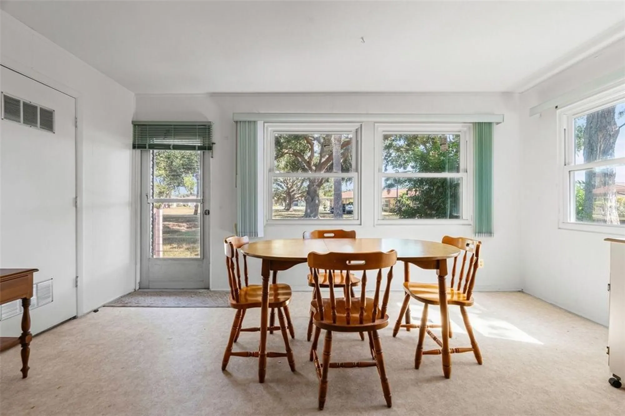 Property Slideshow image 15 of 37 | 4606 tippecanoe trl 119, Sarasota, FL, 34233