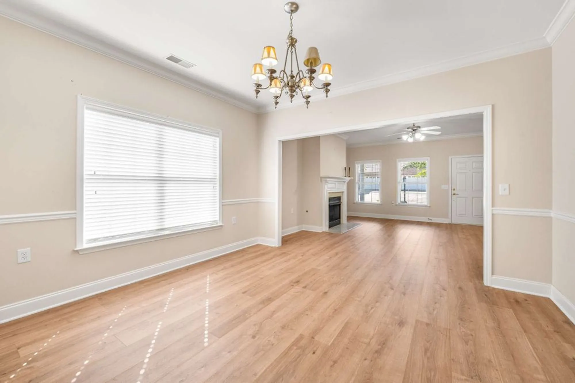 Property Slideshow image 11 of 47 | 215 wrennewood ln, Franklin, TN, 37064