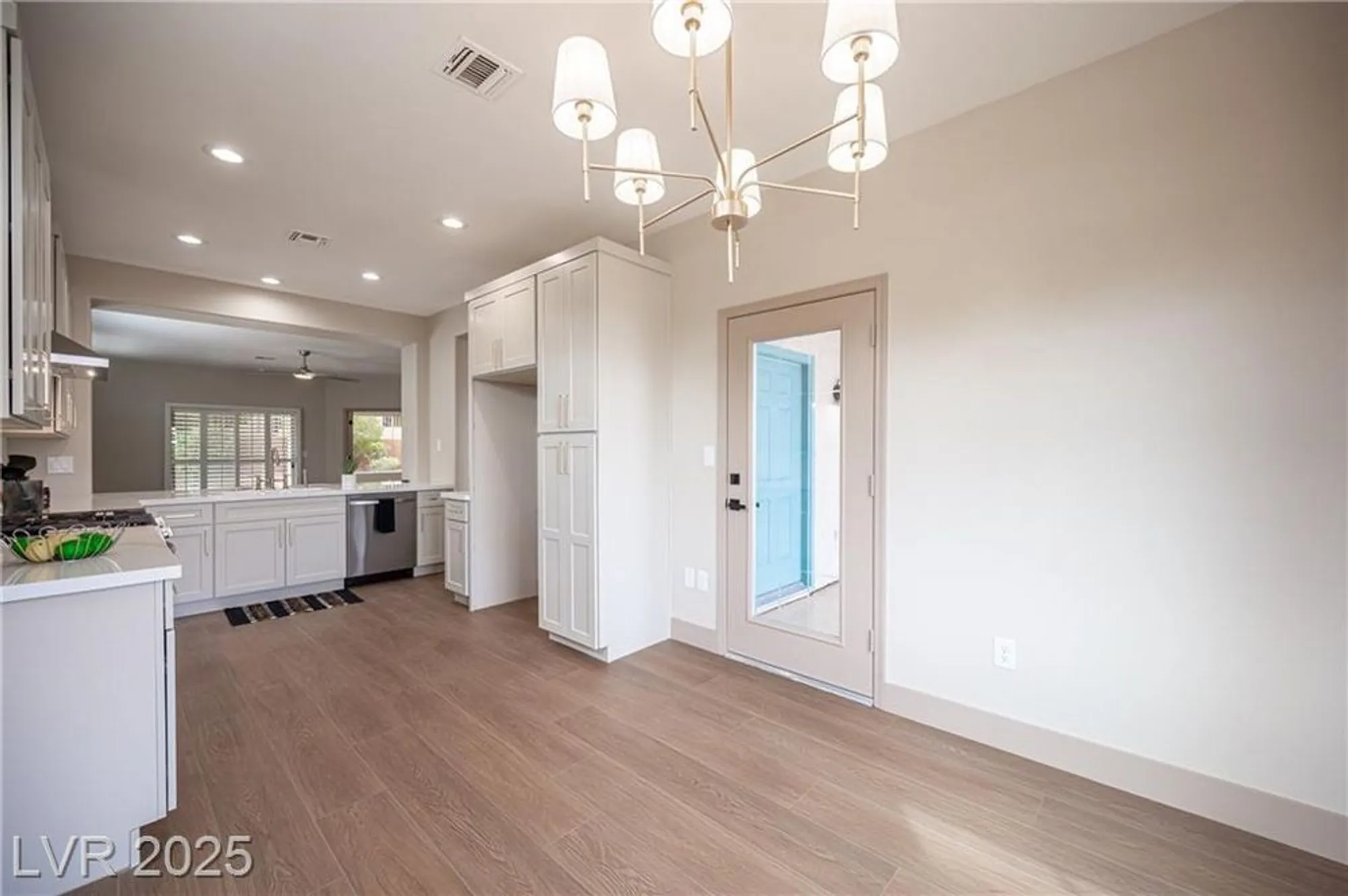 Property Slideshow image 7 of 27 | 1977 high mesa dr, Henderson, NV, 89012