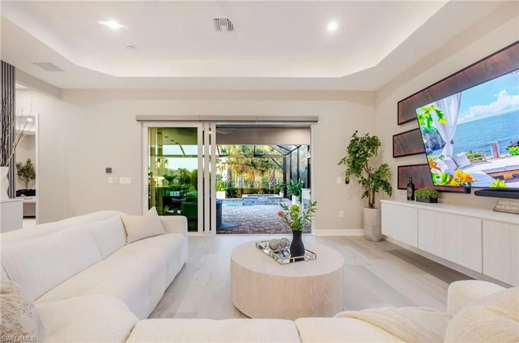 Property Slideshow image 8 of 40 | 13543 blue bay cir, Fort Myers, FL, 33913