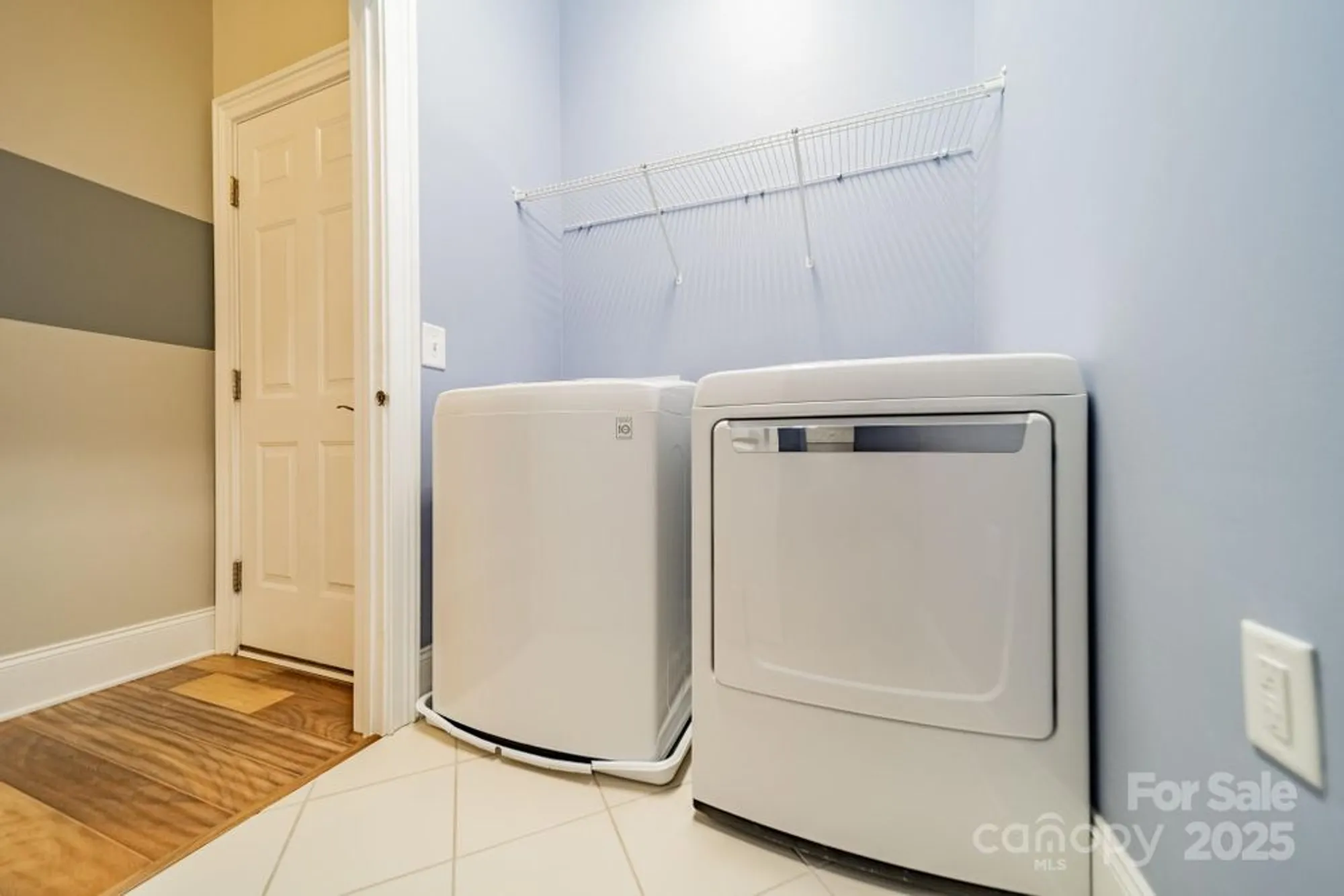 Property Slideshow image 34 of 44 | 15016 high bluff ct, Charlotte, NC, 28278