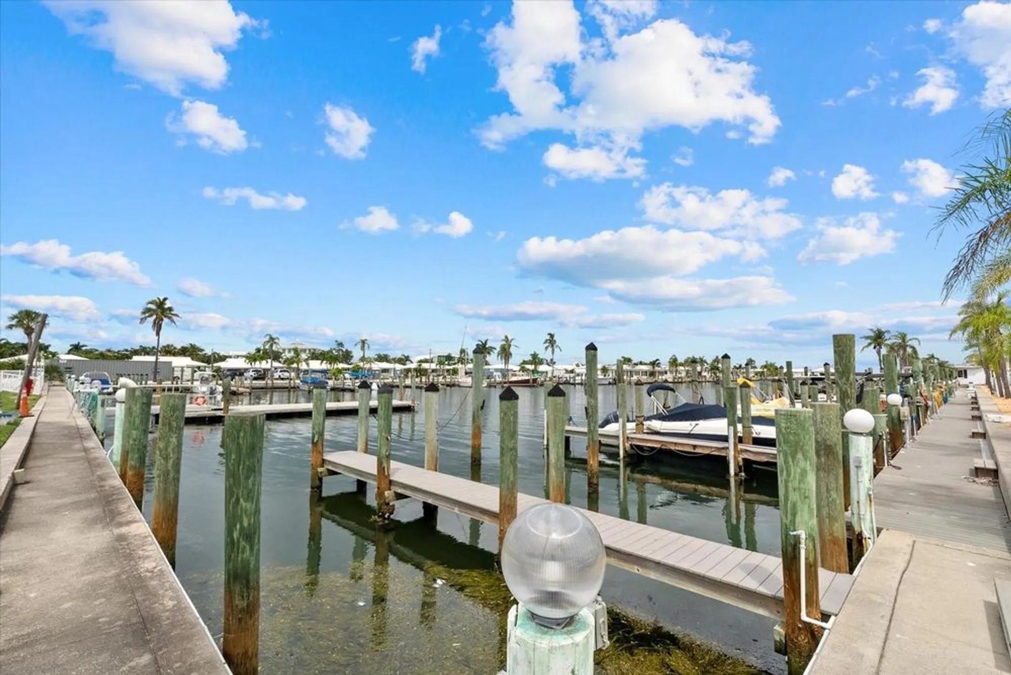 Property Slideshow image 27 of 45 | 658 spanish dr s # 108, Longboat Key, FL, 34228