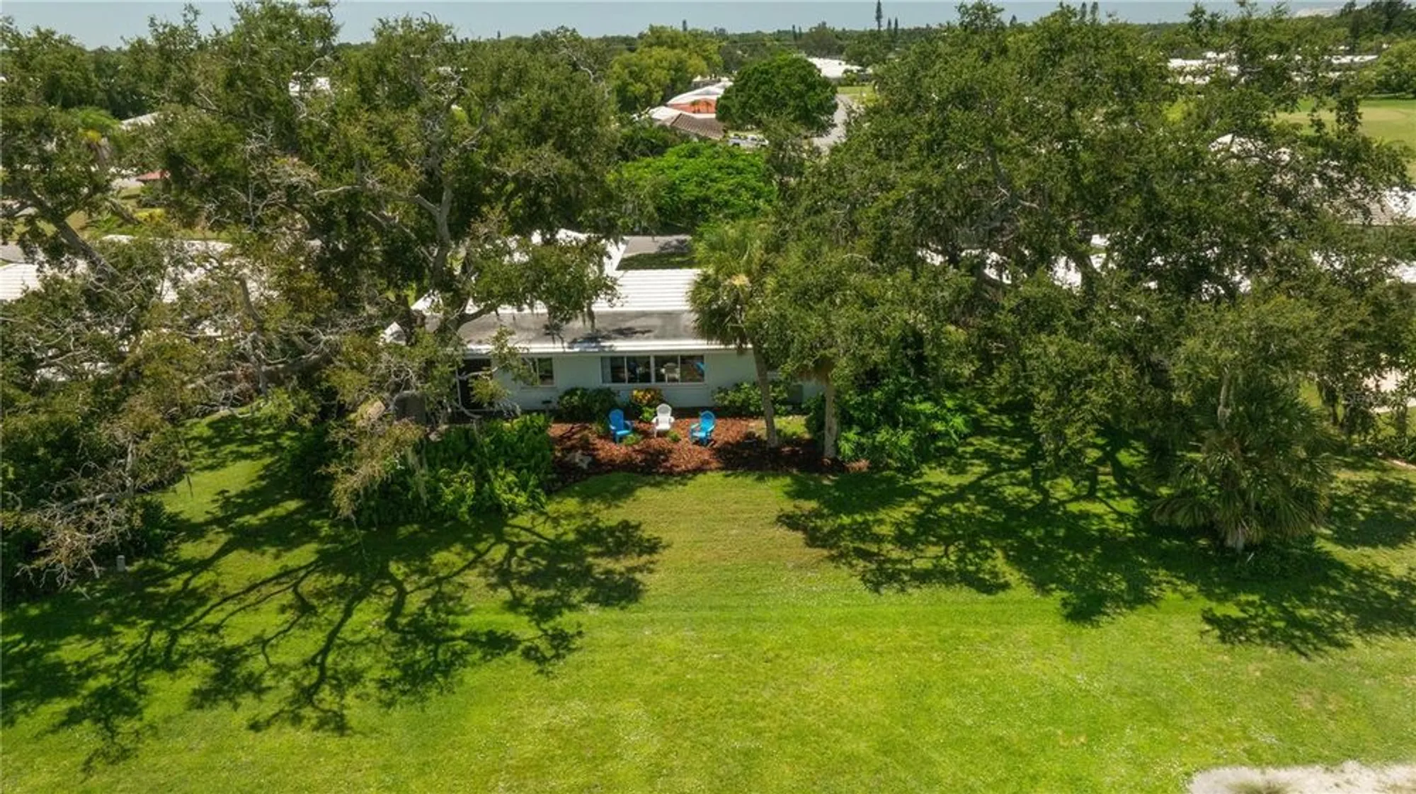 Property Slideshow image 45 of 52 | 3337 spring mill cir, Sarasota, FL, 34239