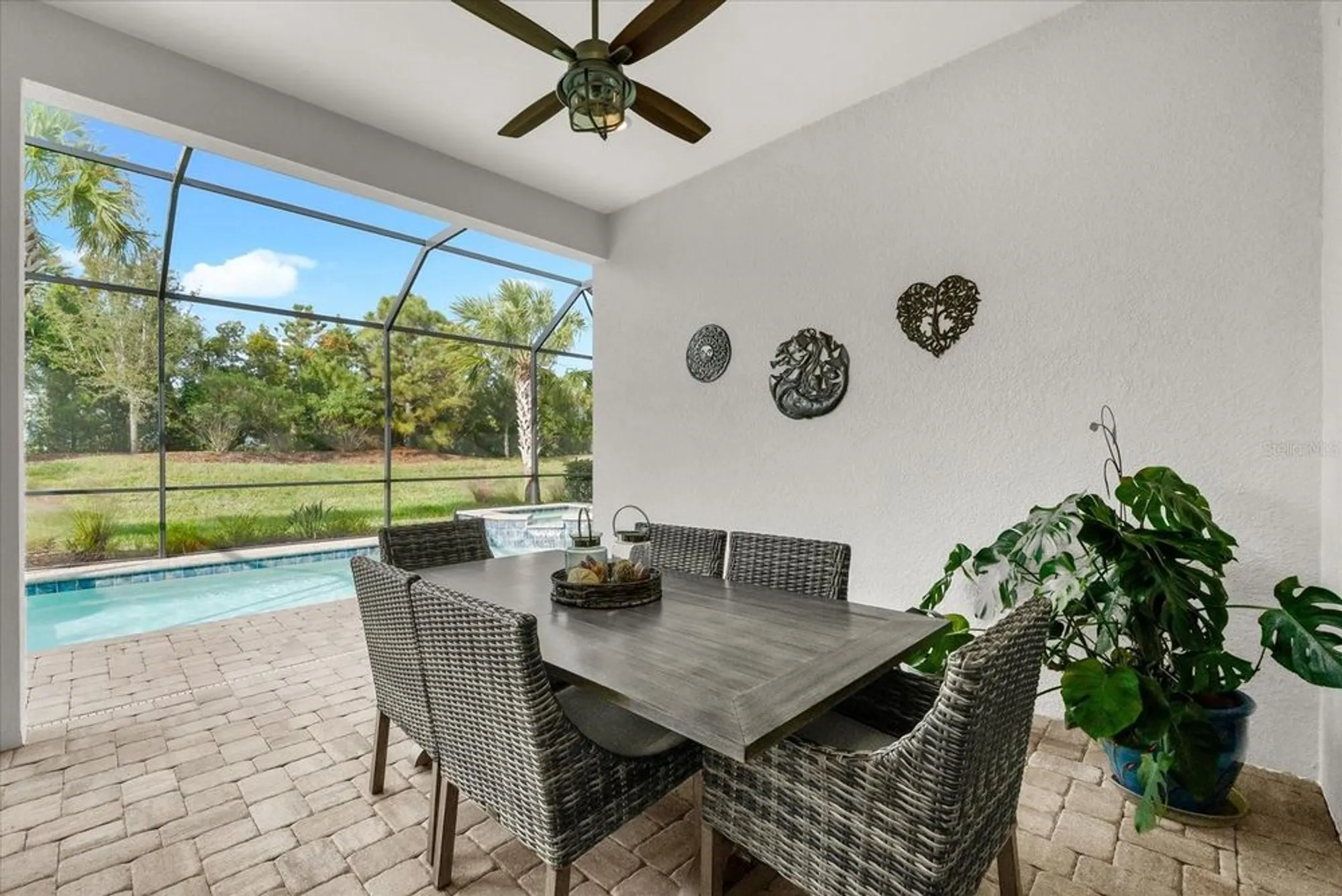 Property Slideshow image 35 of 100 | 7140 woodville cv, Bradenton, FL, 34202