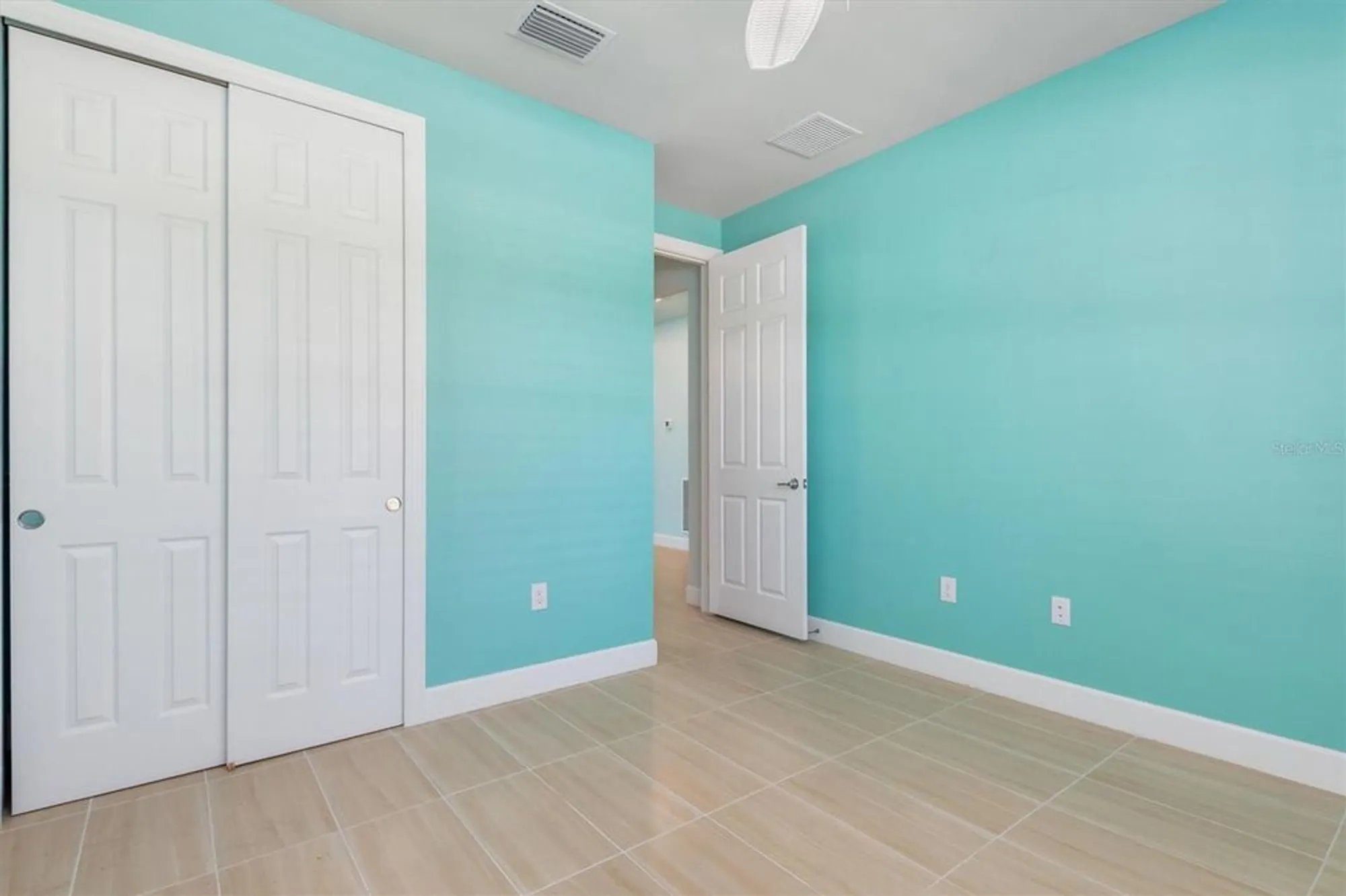 Property Slideshow image 33 of 70 | 2633 daisy dr, North Port, FL, 34289