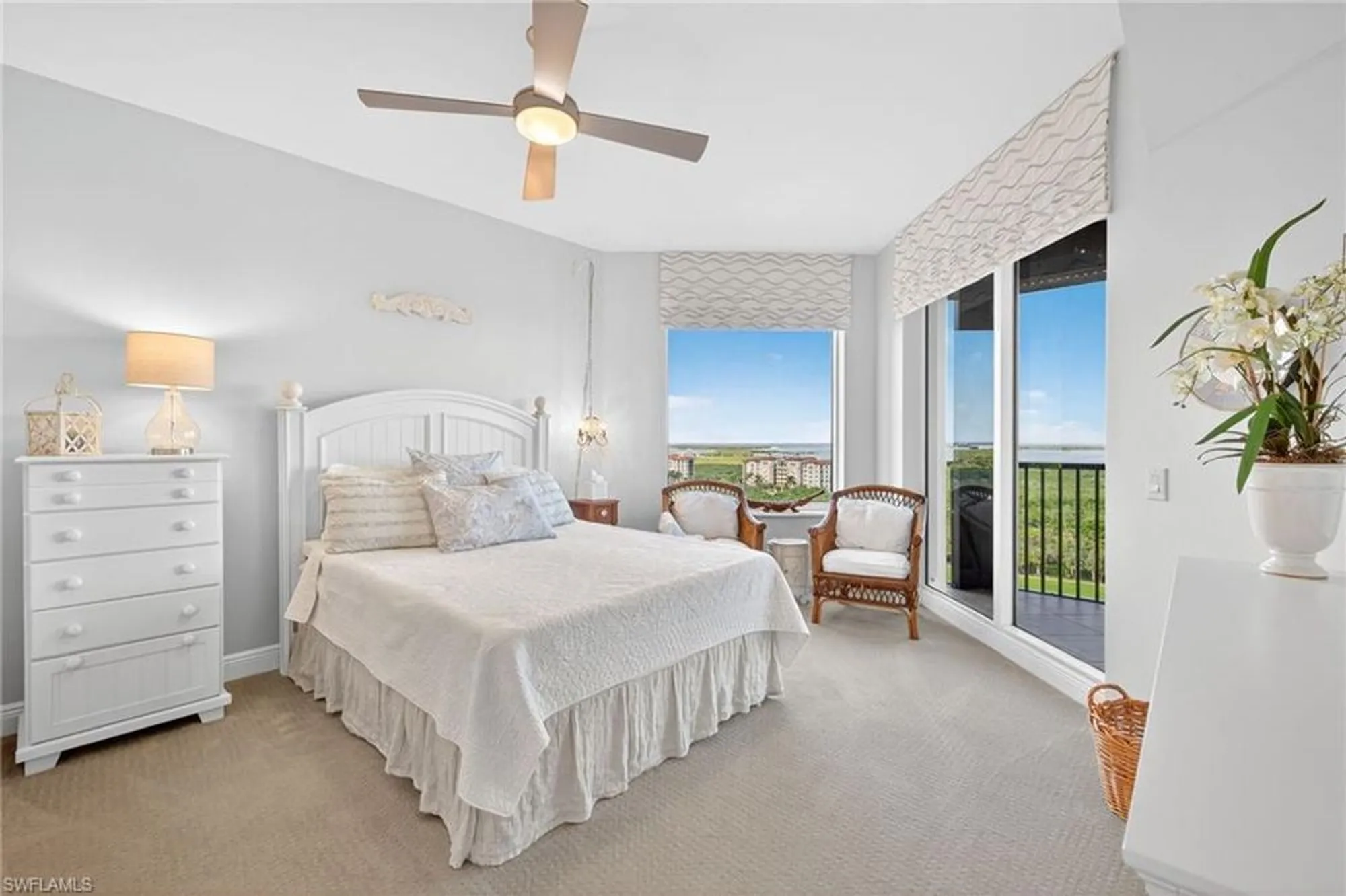 Property Slideshow image 21 of 50 | 23850 via italia cir 1105, Estero, FL, 34134