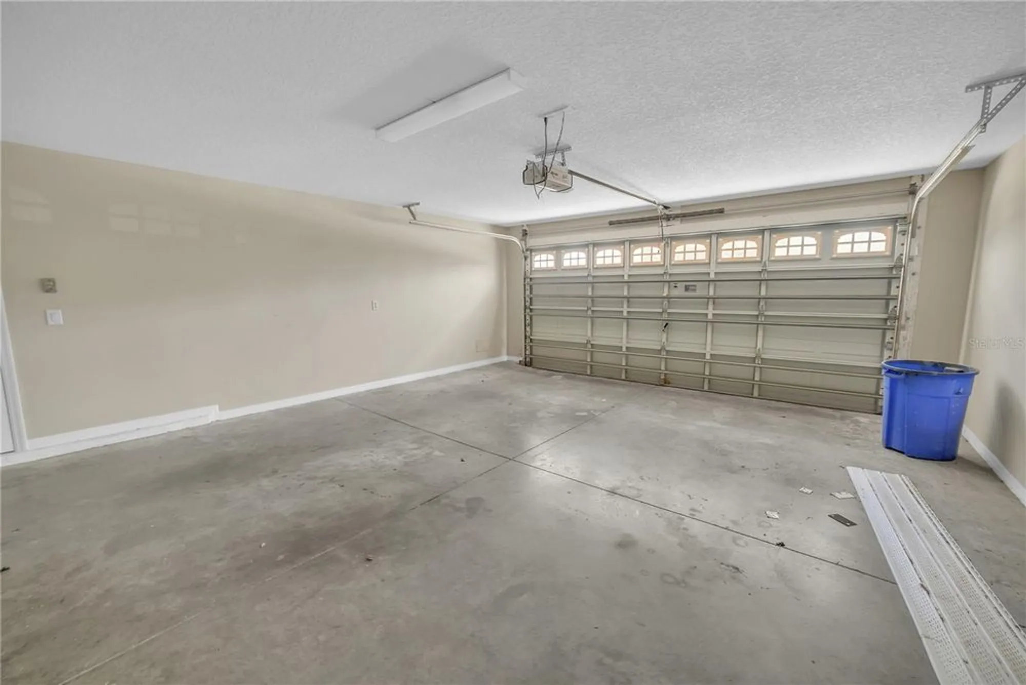 Property Slideshow image 40 of 45 | 879 astor way, The Villages, FL, 32162