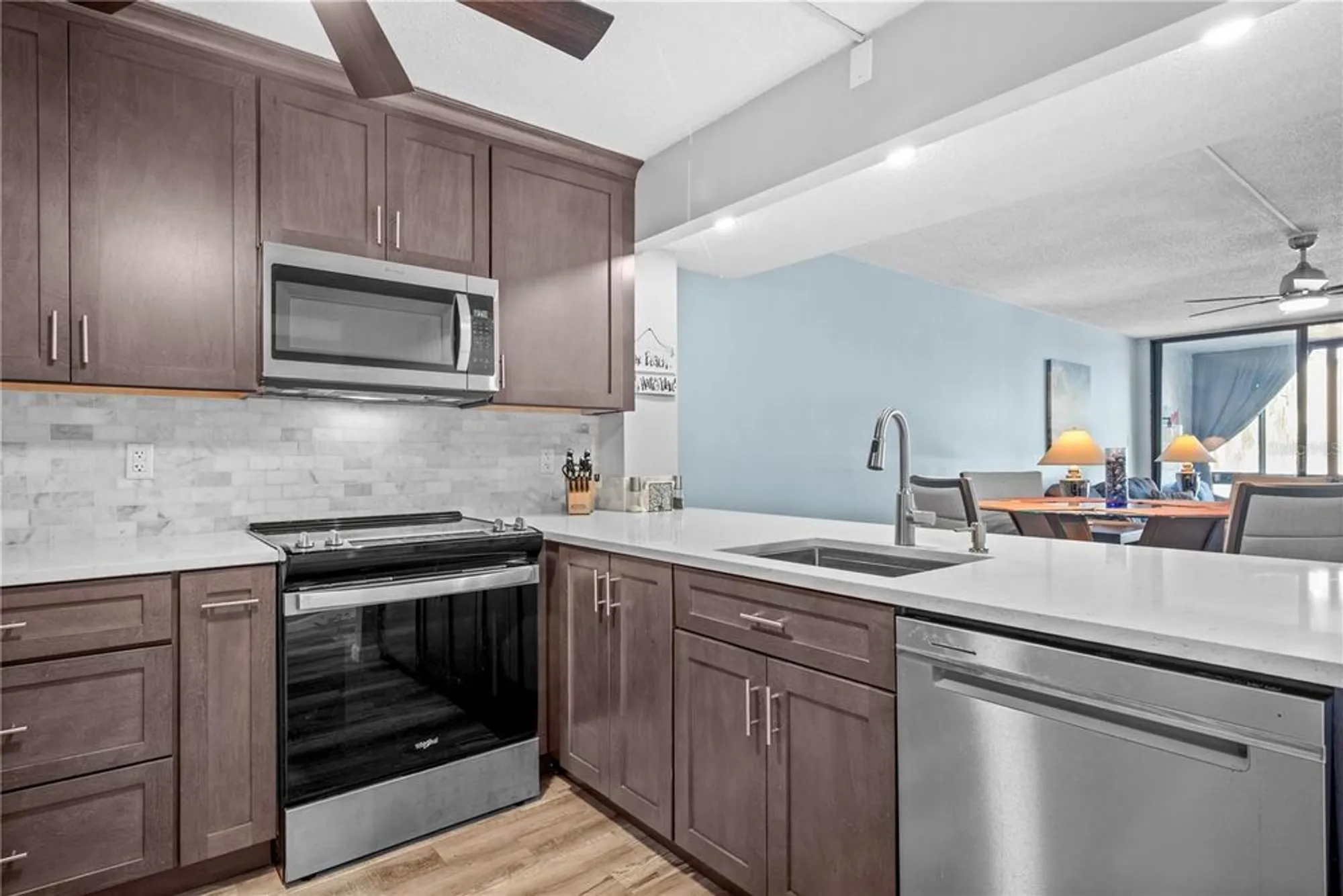 Property Slideshow image 12 of 34 | 14130 rosemary ln 5209, Largo, FL, 33774