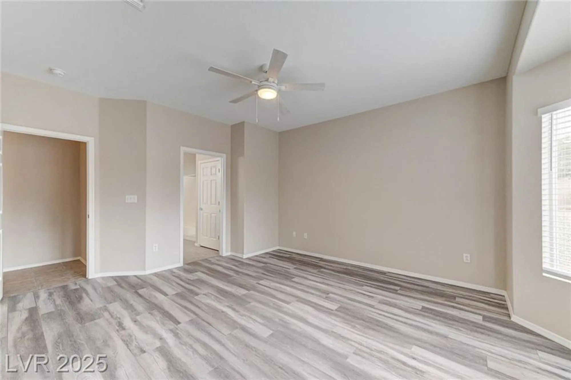 Property Slideshow image 39 of 93 | 2160 tiger links dr, Henderson, NV, 89012