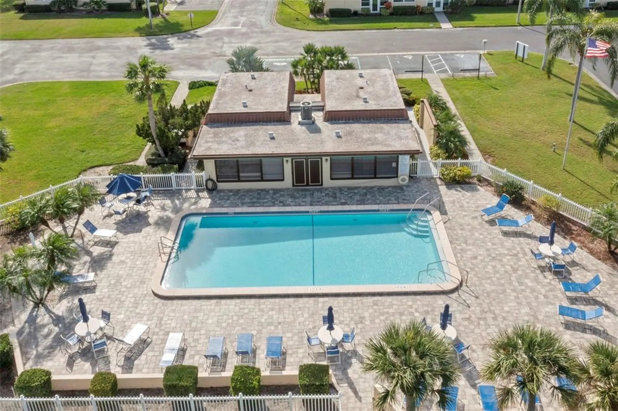 Property Slideshow image 33 of 39 | 1701 pinehurst rd 10f, Dunedin, FL, 34698