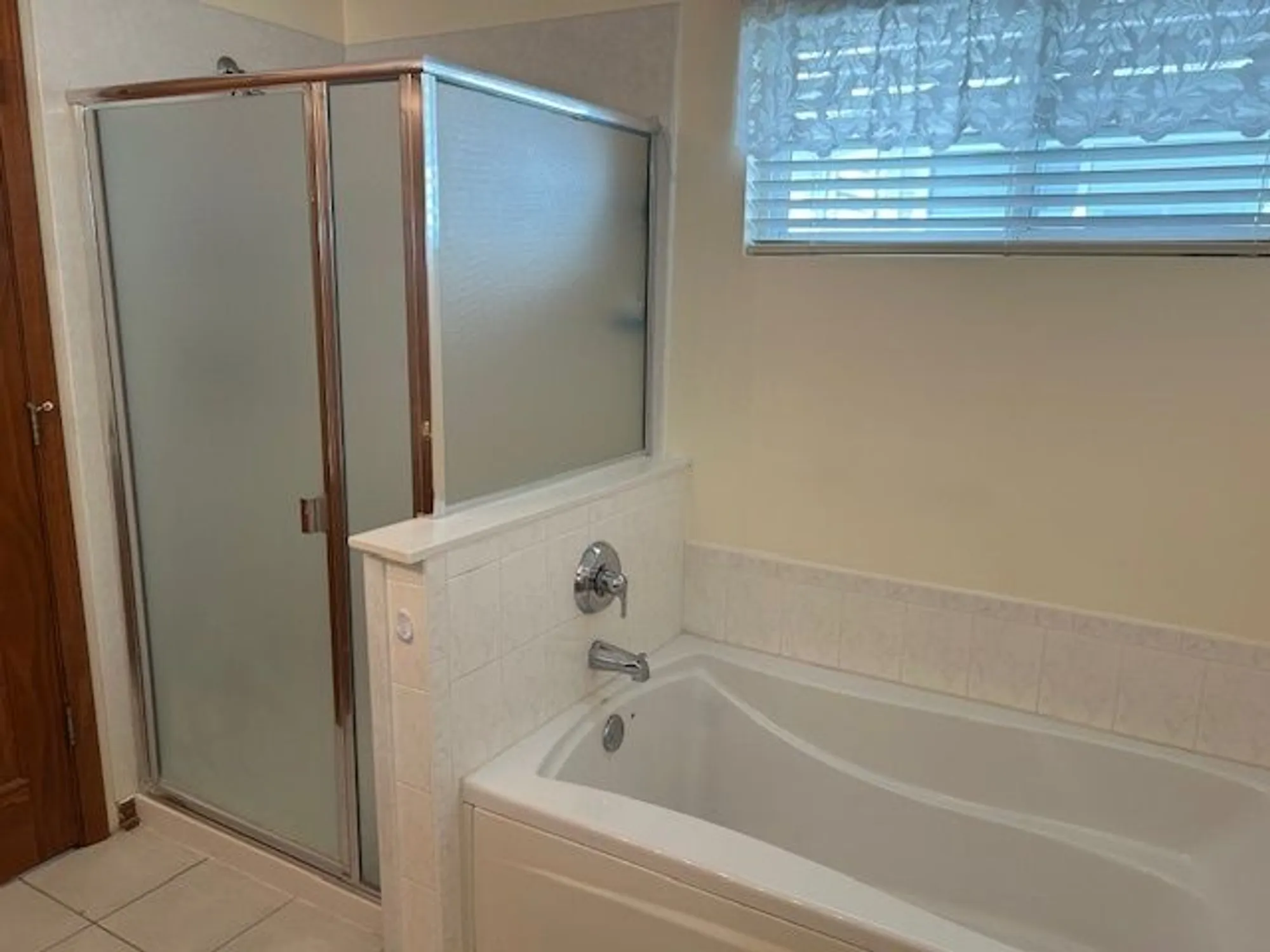 Property Slideshow image 19 of 67 | 13804 s ironwood dr, Plainfield, IL, 60544