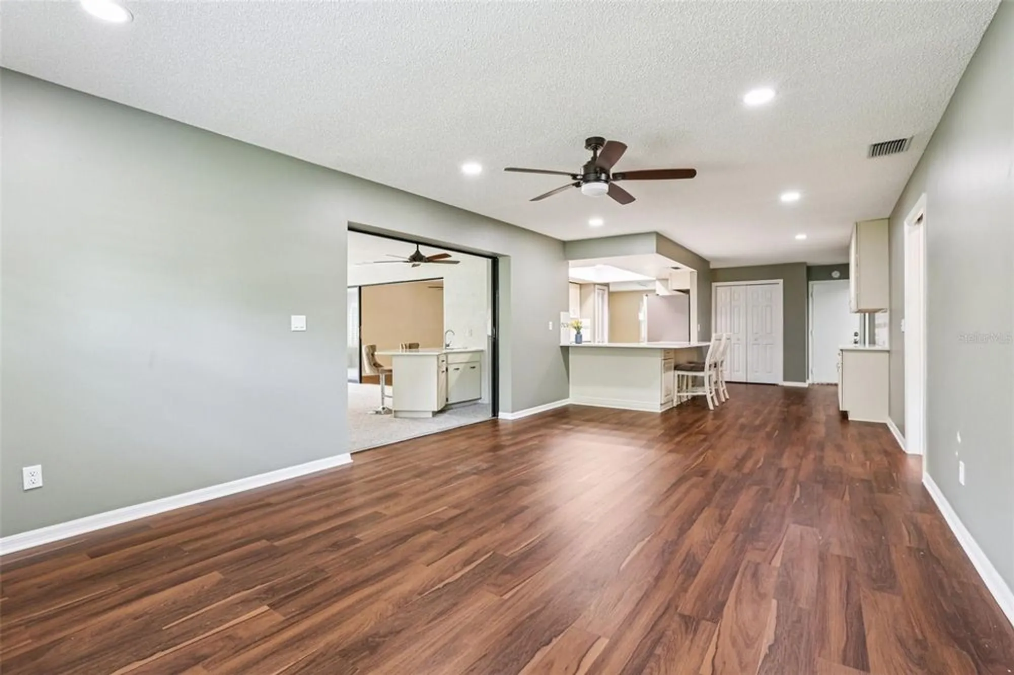 Property Slideshow image 9 of 72 | 1812 new bedford dr, Sun City Center, FL, 33573