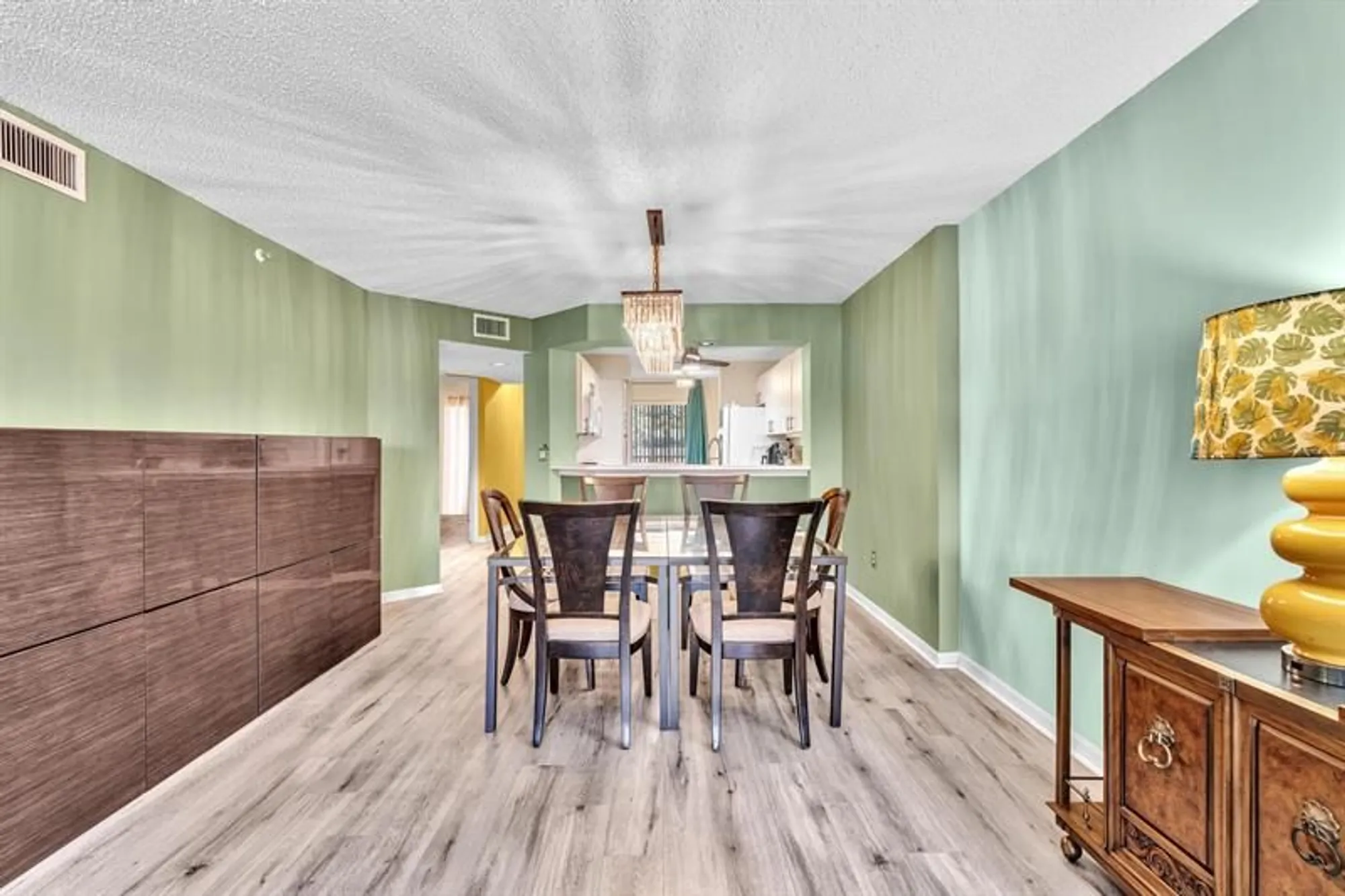 Property Slideshow image 14 of 65 | 9587 weldon cir b211, Tamarac, FL, 33321