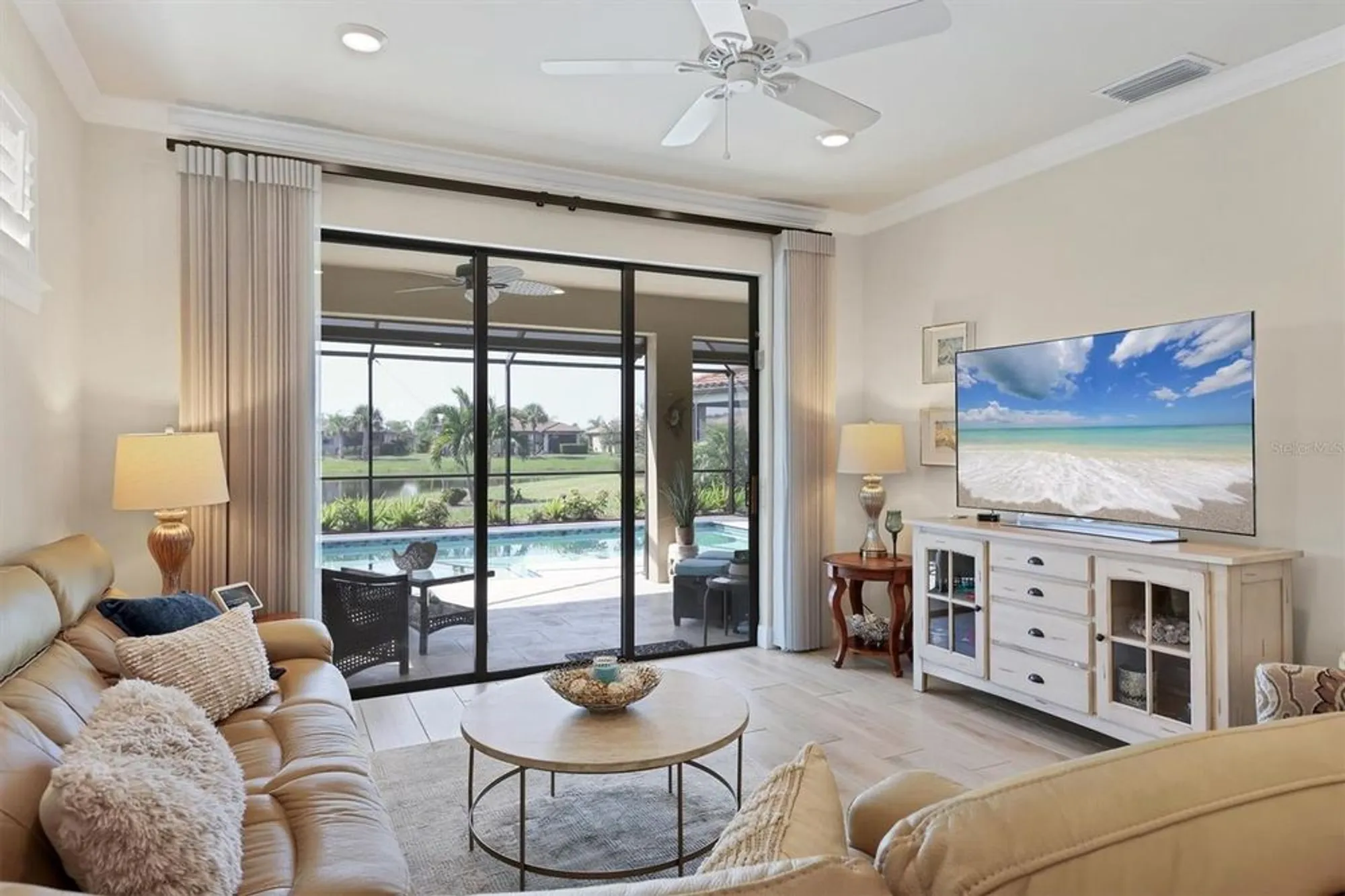 Property Slideshow image 17 of 78 | 6918 hanover ct, Lakewood Ranch, FL, 34202
