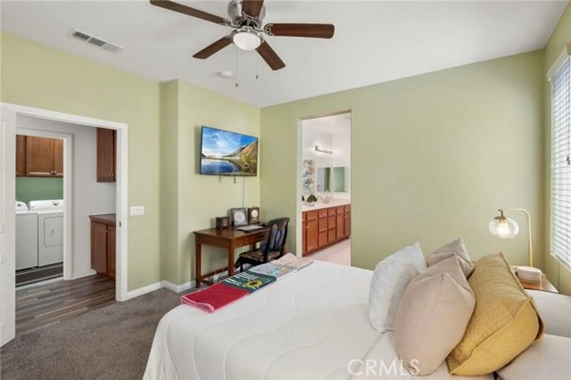 Property Slideshow image 27 of 62 | 126 thistle crk, Beaumont, CA, 92223