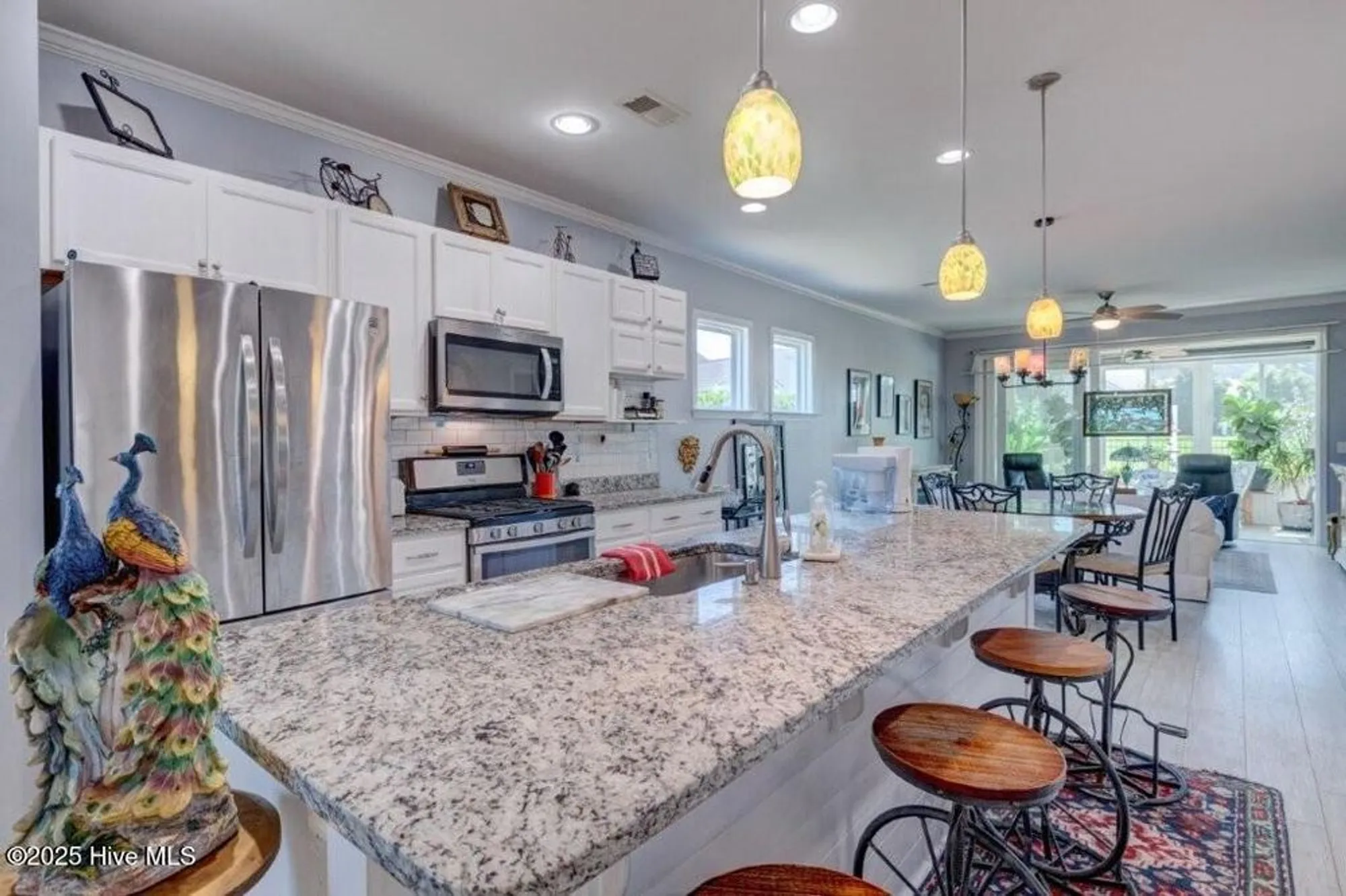 Property Slideshow image 8 of 64 | 521 lyrebird ave, Wilmington, NC, 28412