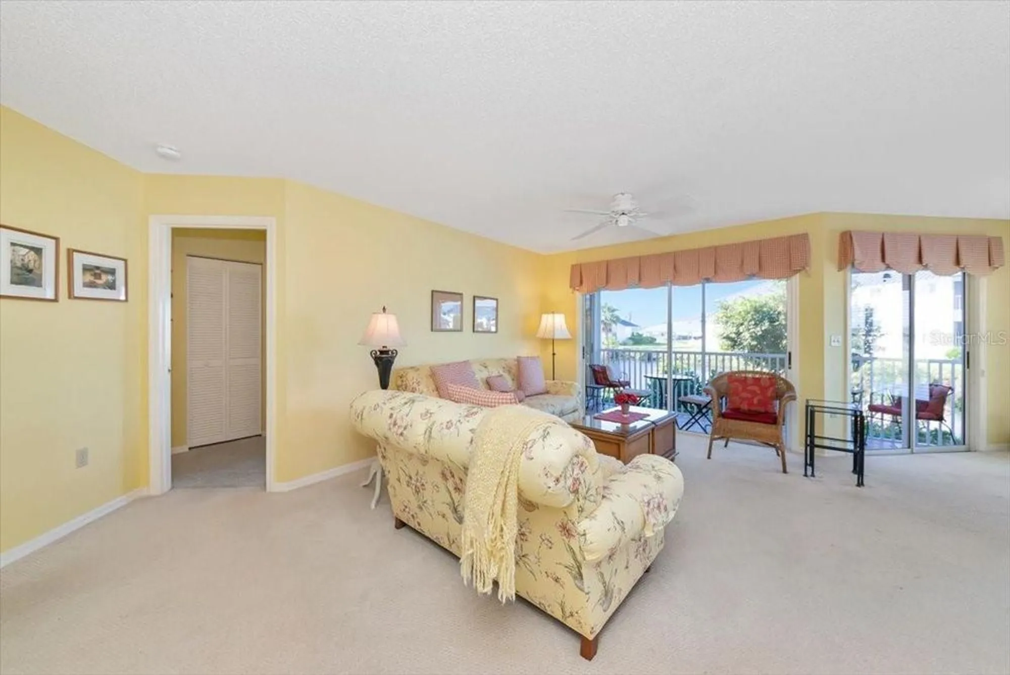 Property Slideshow image 9 of 56 | 841 audubon dr # 841, Bradenton, FL, 34209