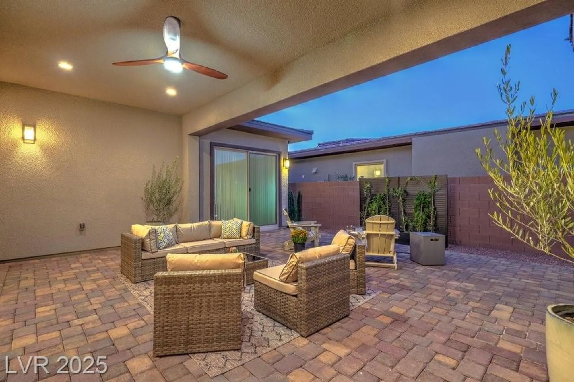 Property Slideshow image 41 of 74 | 6776 steel mist st, Las Vegas, NV, 89148