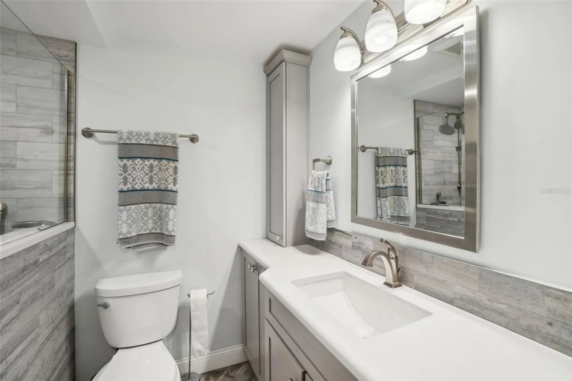 Property Slideshow image 21 of 53 | 7400 sun island dr 712, South Pasadena, FL, 33707