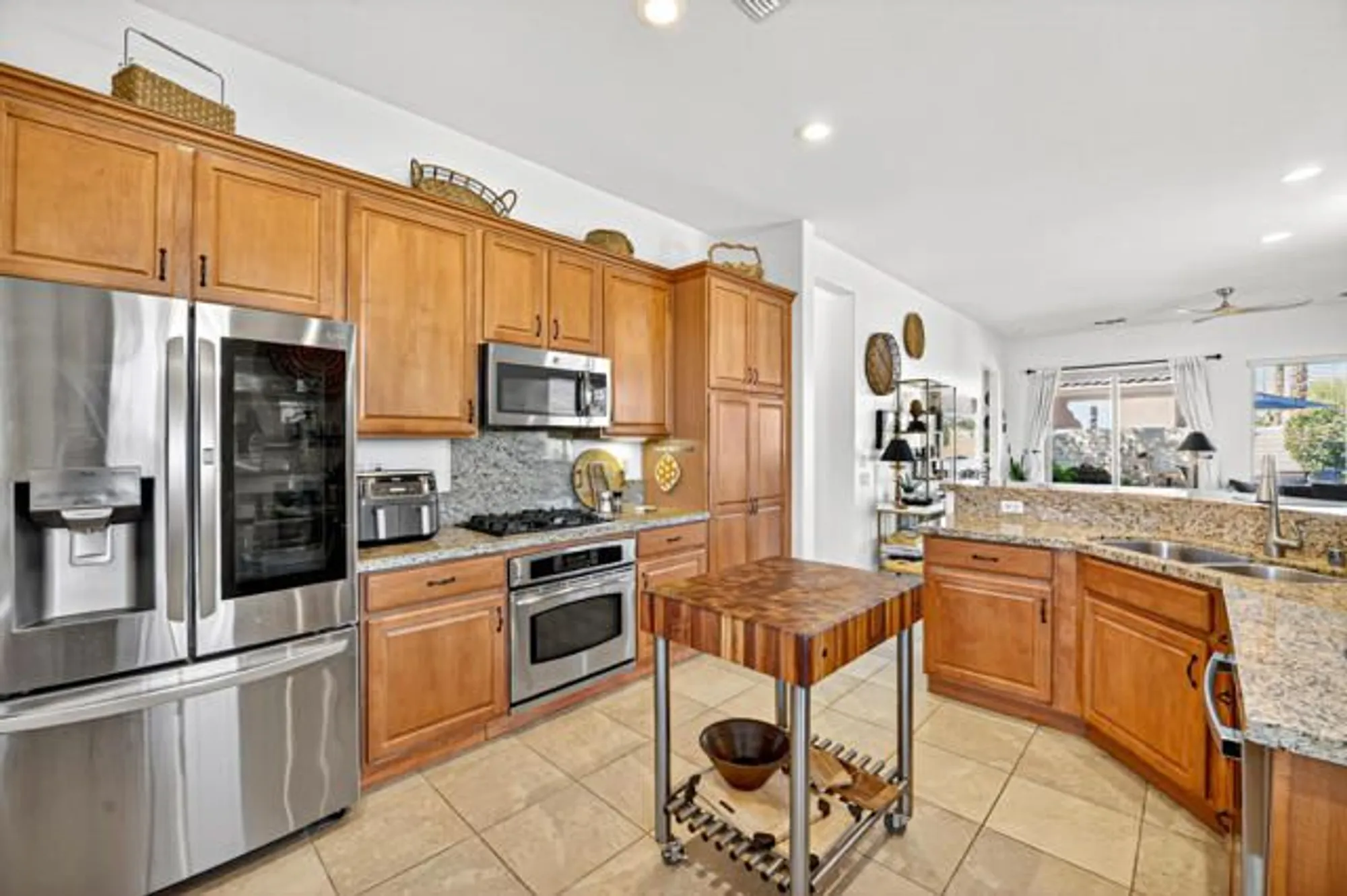Property Slideshow image 12 of 57 | 81916 avenida del toro, Indio, CA, 92203