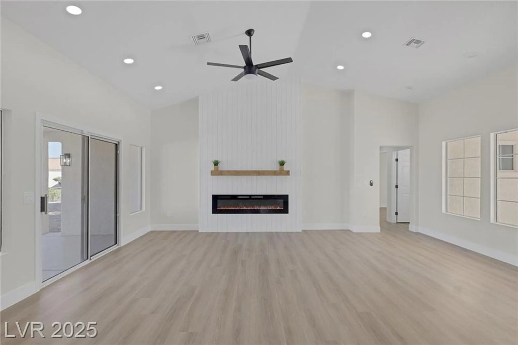 Property Slideshow image 5 of 37 | 3100 angelica ct, Las Vegas, NV, 89134