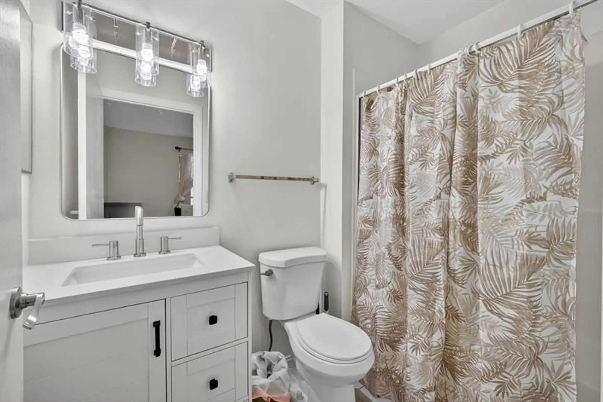 Property Slideshow image 20 of 30 | 224 lake constance dr # 224, West Palm Beach, FL, 33411