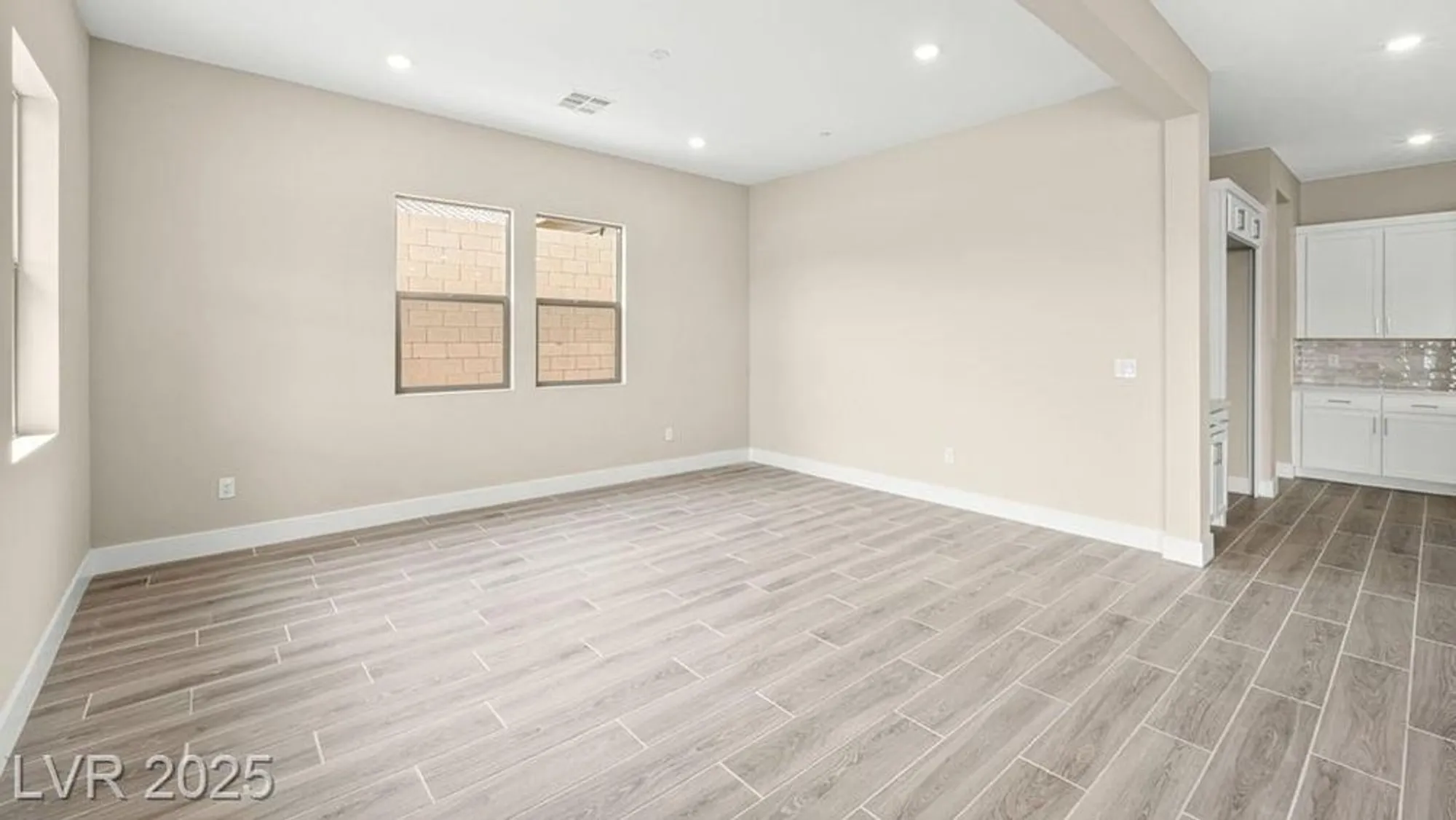 Property Slideshow image 16 of 50 | 243 paraggi bay dr, Henderson, NV, 89011