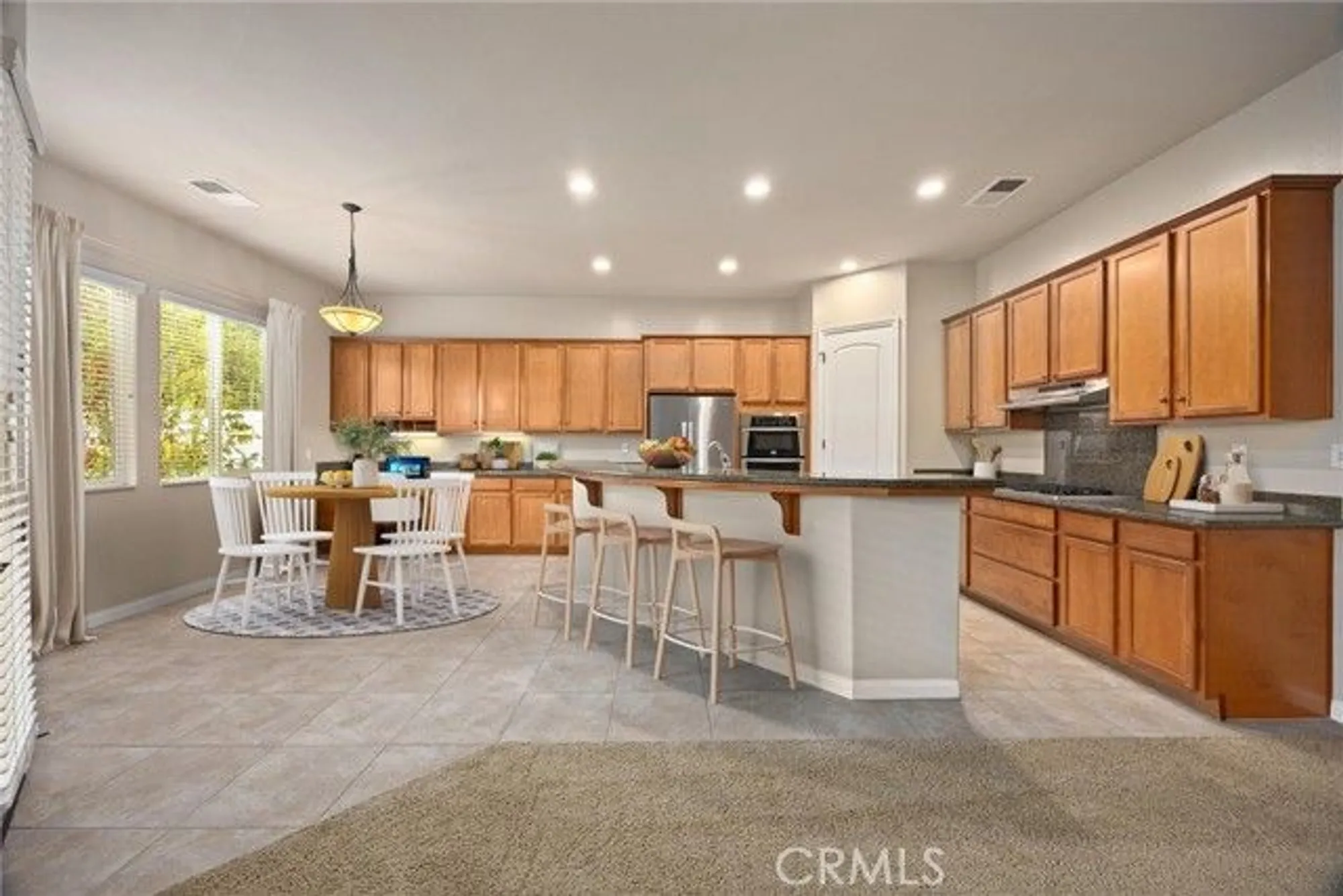 Property Slideshow image 18 of 53 | 307 coachman way, Bakersfield, CA, 93312