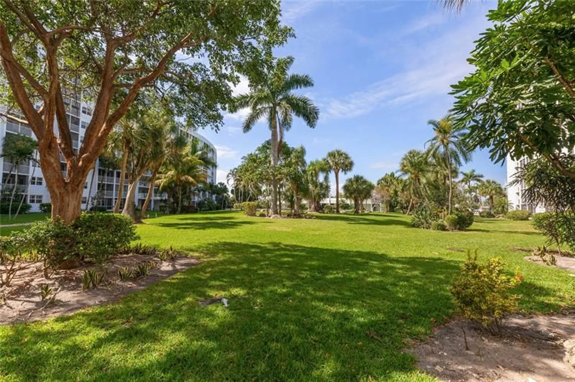 Property Slideshow image 11 of 27 | 2731 ne 14th street cswy 121, Pompano Beach, FL, 33062