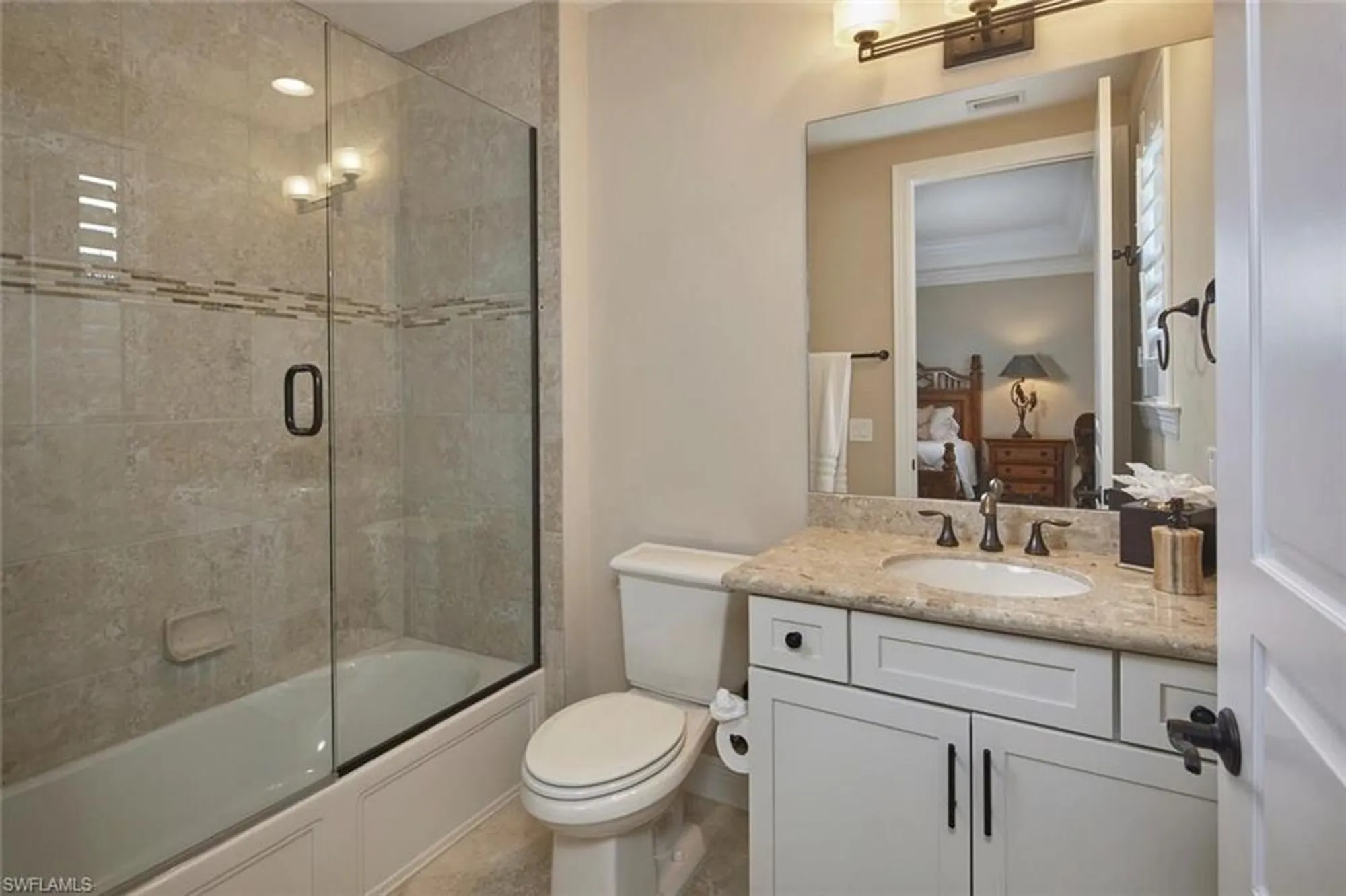 Property Slideshow image 15 of 20 | 4741 via del corso ln 202, Bonita Springs, FL, 34134