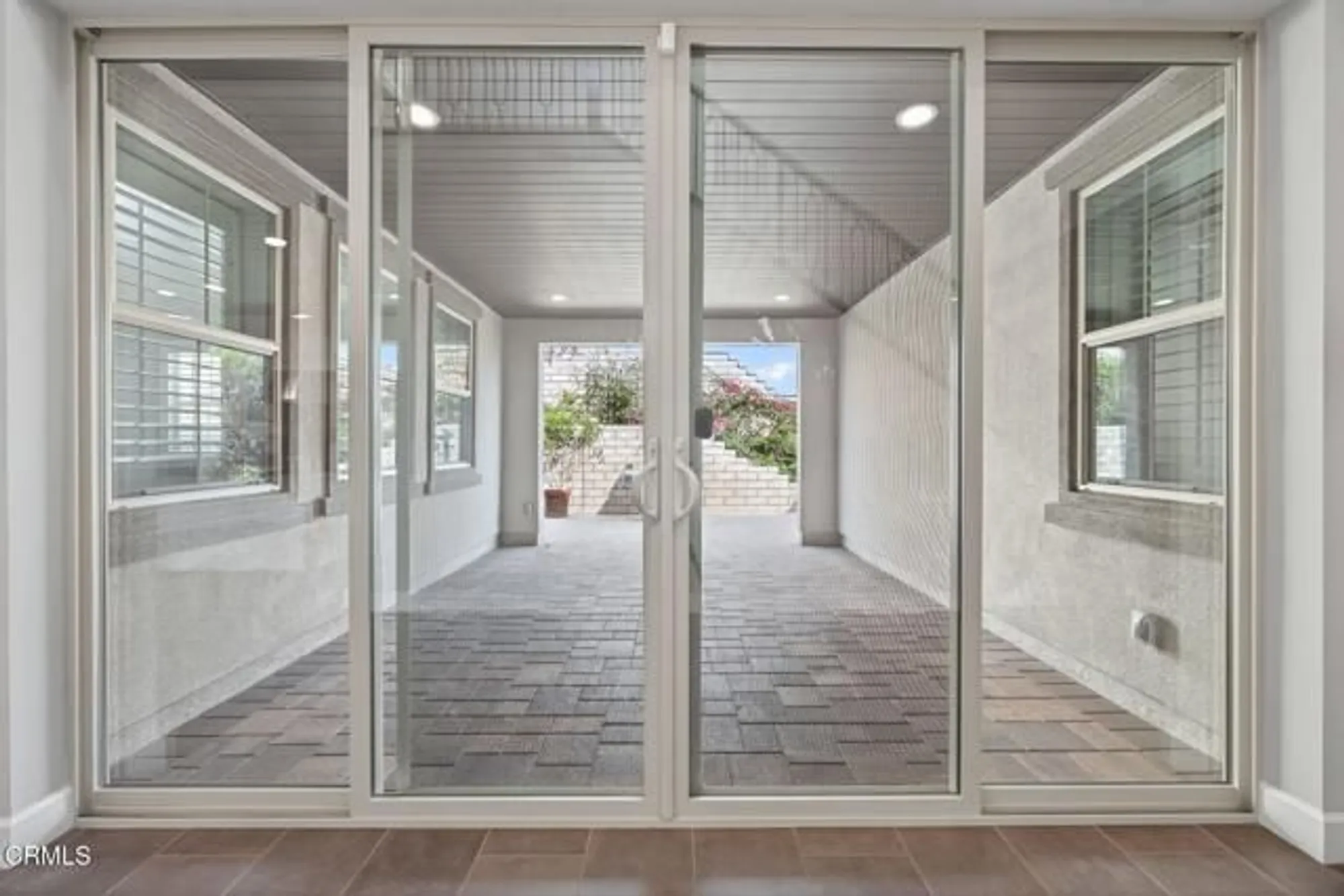 Property Slideshow image 39 of 78 | 2420 quartsite dr, Camarillo, CA, 93012