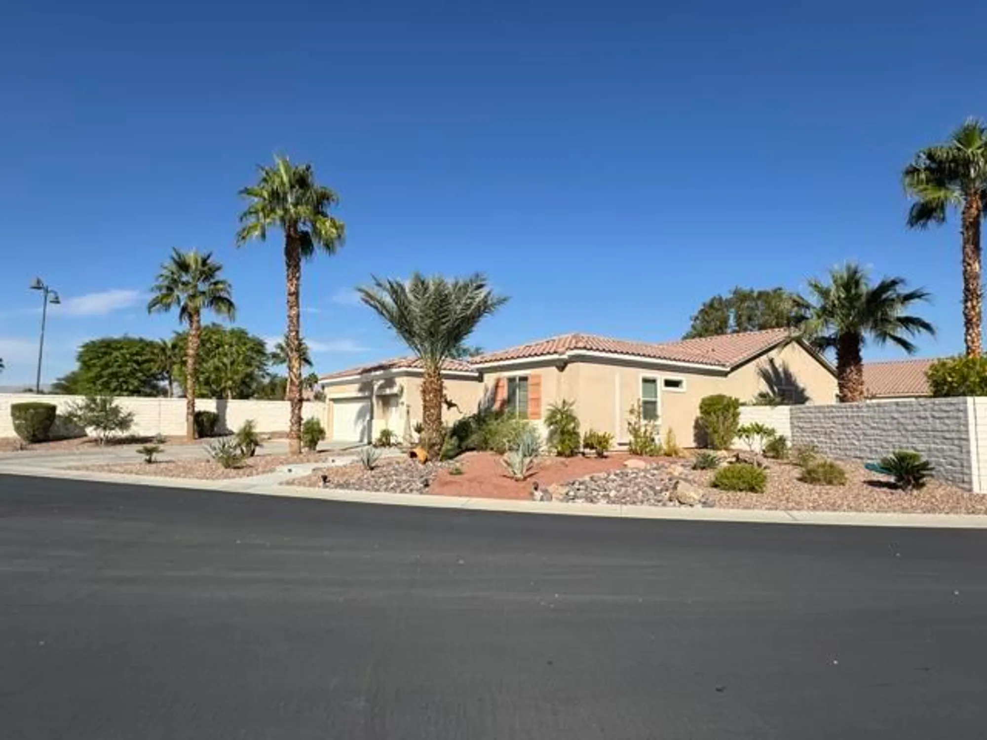 Property Slideshow image 47 of 113 | 80372 camino san lucas, Indio, CA, 92203