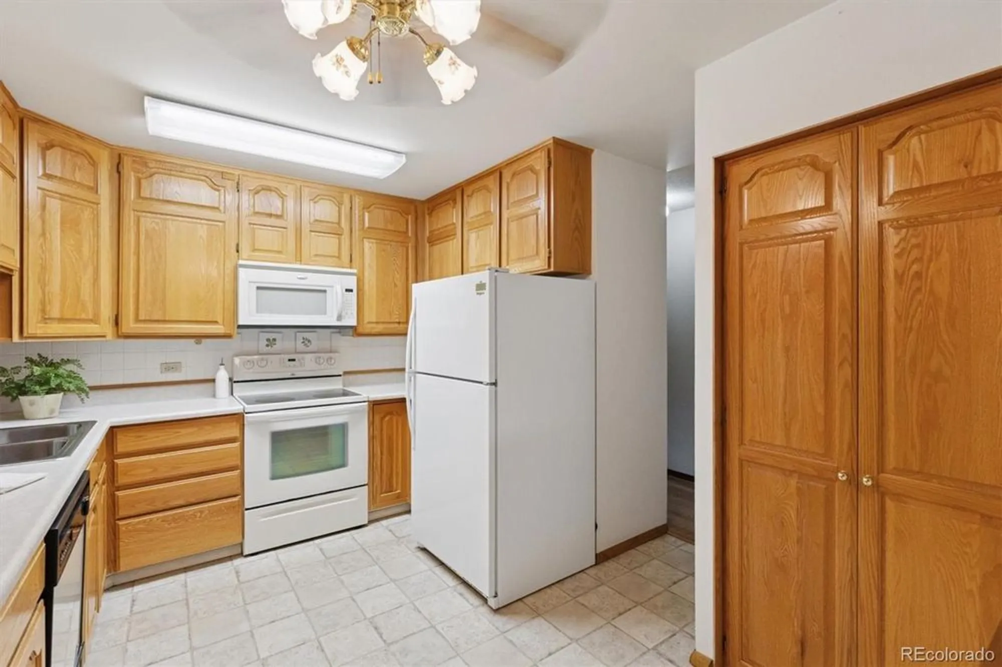 Property Slideshow image 3 of 35 | 9625 e center ave 5c, Denver, CO, 80247