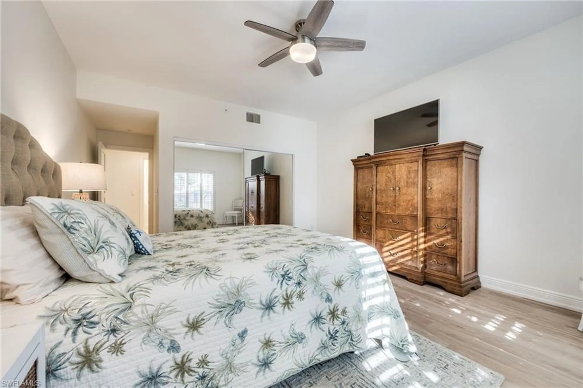 Property Slideshow image 25 of 35 | 26290 devonshire ct 102, Bonita Springs, FL, 34134