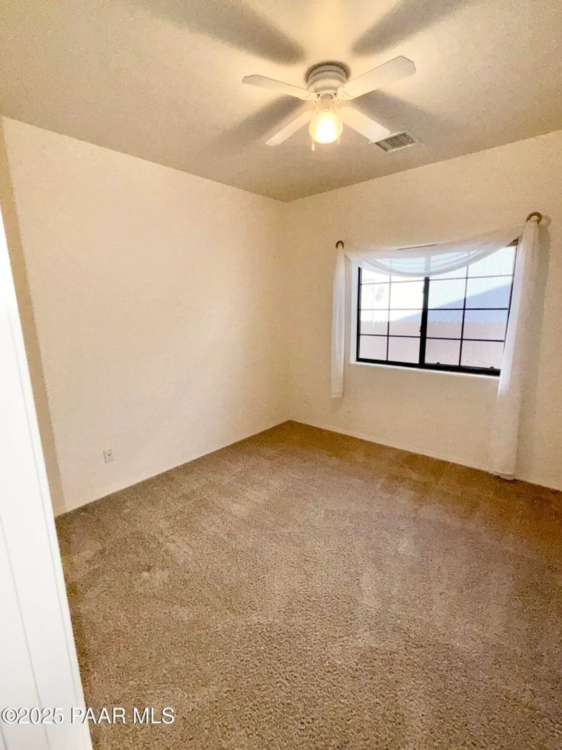 Property Slideshow image 13 of 25 | 1183 gardenia ln, Prescott, AZ, 86305