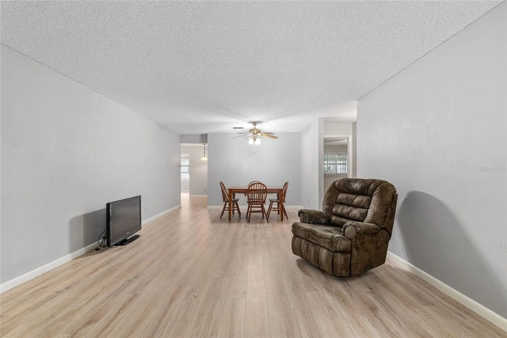 Property Slideshow image 14 of 51 | 8532 sw 93rd pl b, Ocala, FL, 34481