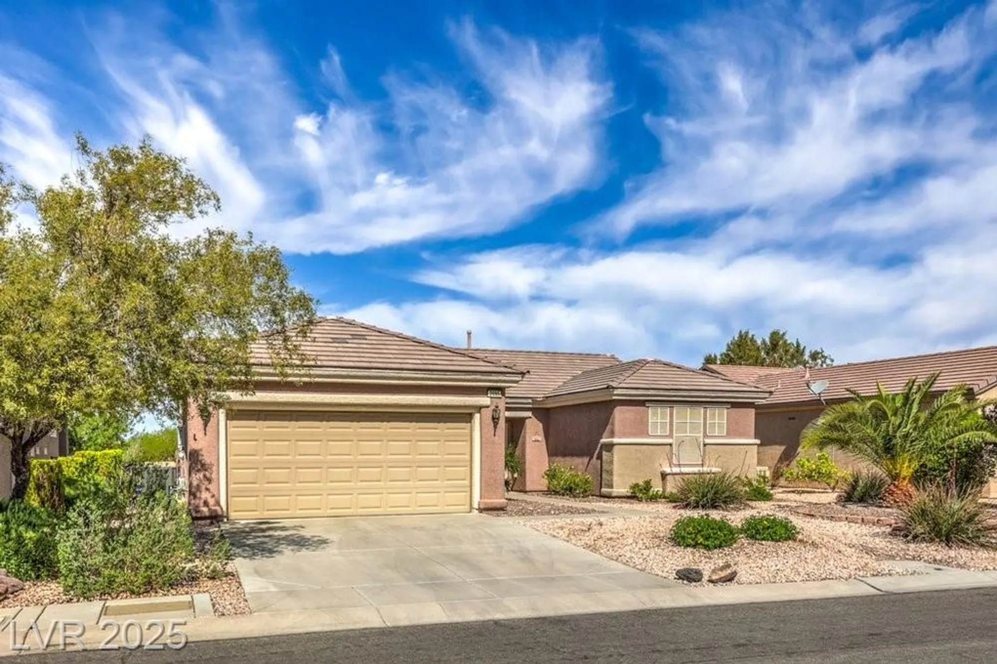 Property Slideshow image 17 of 72 | 2095 colvin run dr, Henderson, NV, 89052