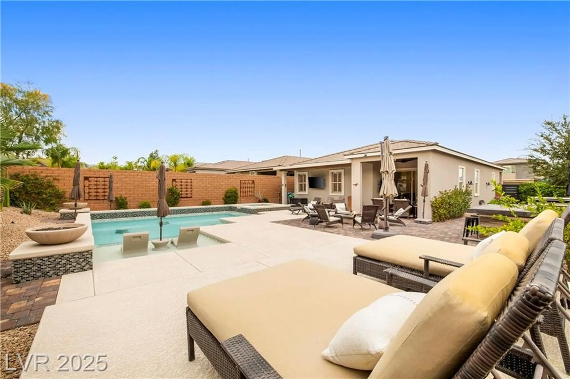 Property Slideshow image 30 of 45 | 10631 silver pond ave, Las Vegas, NV, 89135