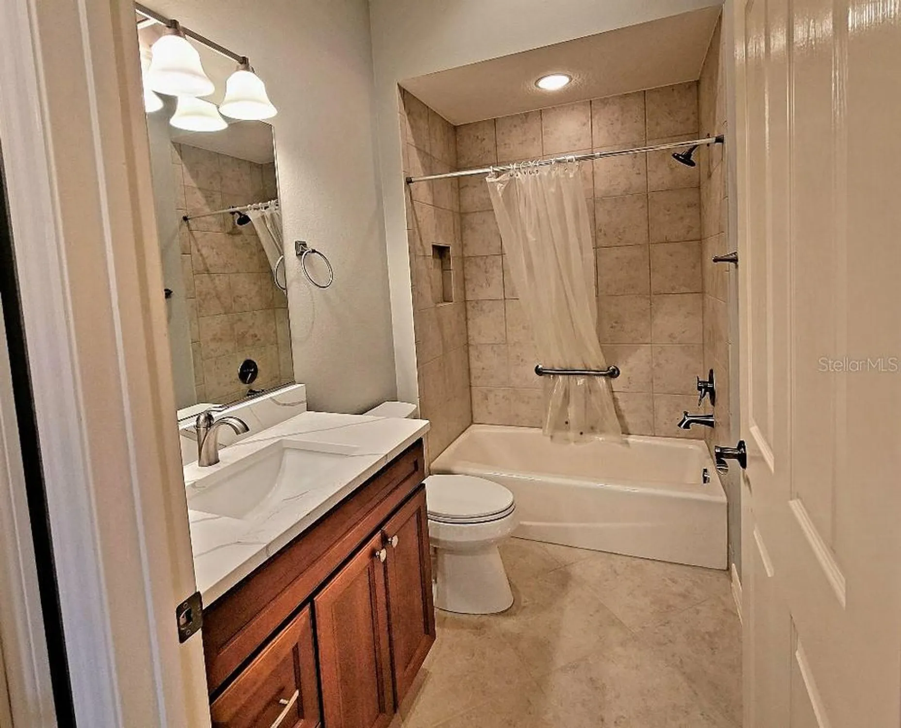Property Slideshow image 14 of 15 | 1371 owl dr, The Villages, FL, 32163
