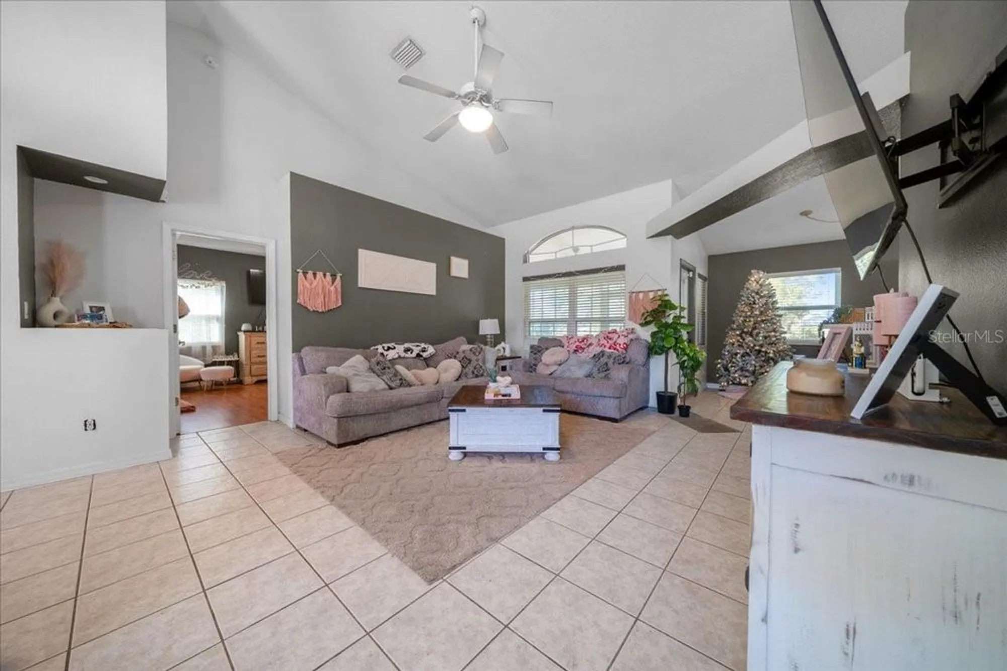 Property Slideshow image 5 of 43 | 5365 sw 111th lane rd, Ocala, FL, 34476